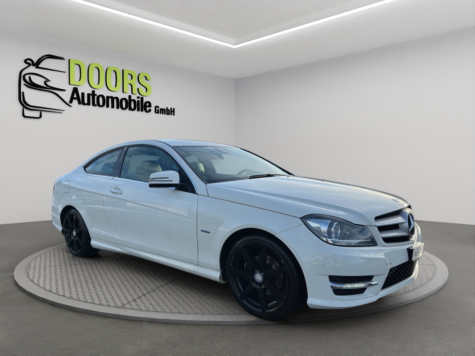 MERCEDES-BENZ C 180 CGI BlueEF — slika 6