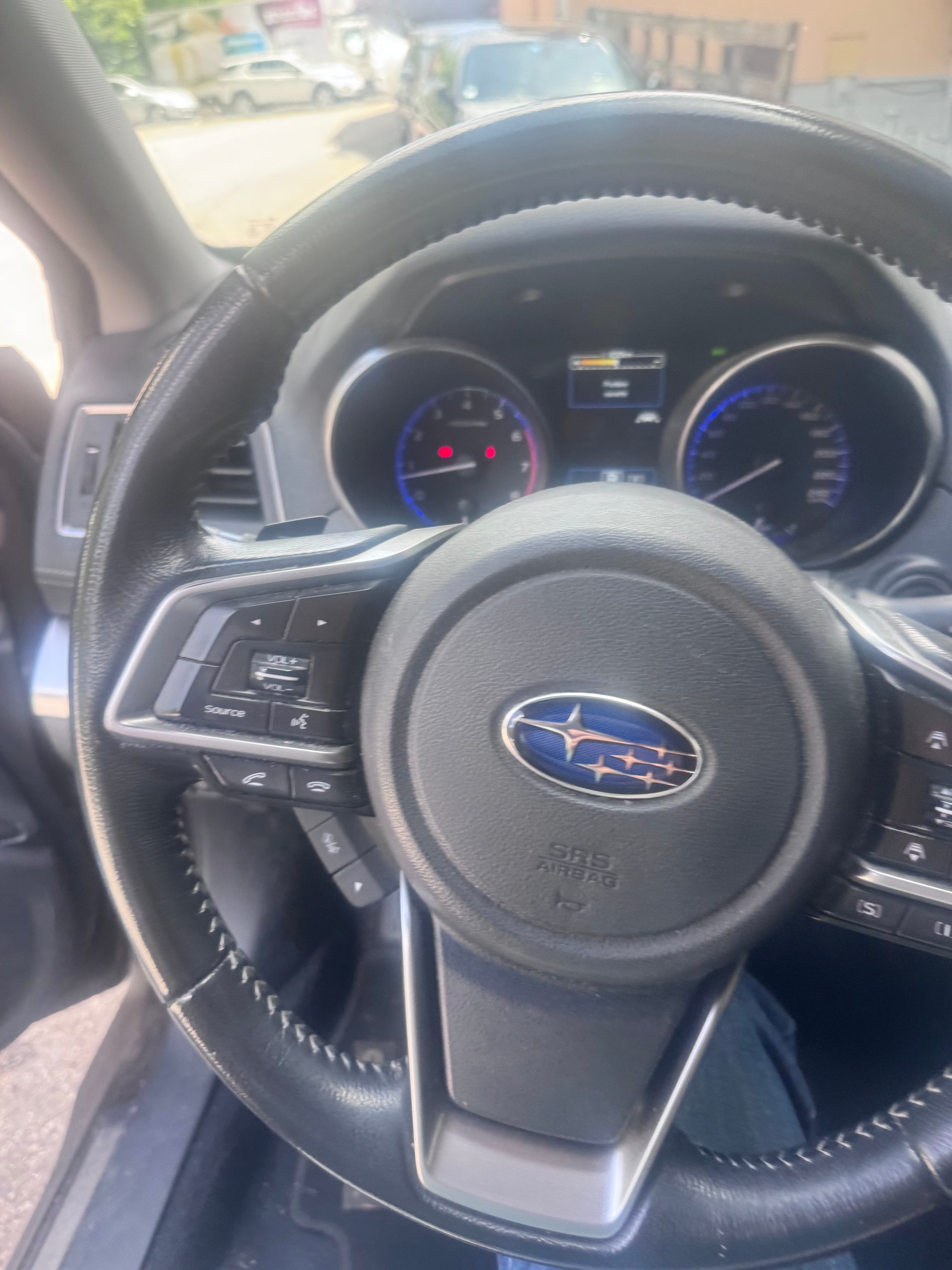 SUBARU Outback 2.5i Luxury AWD Lineartronic-image-13
