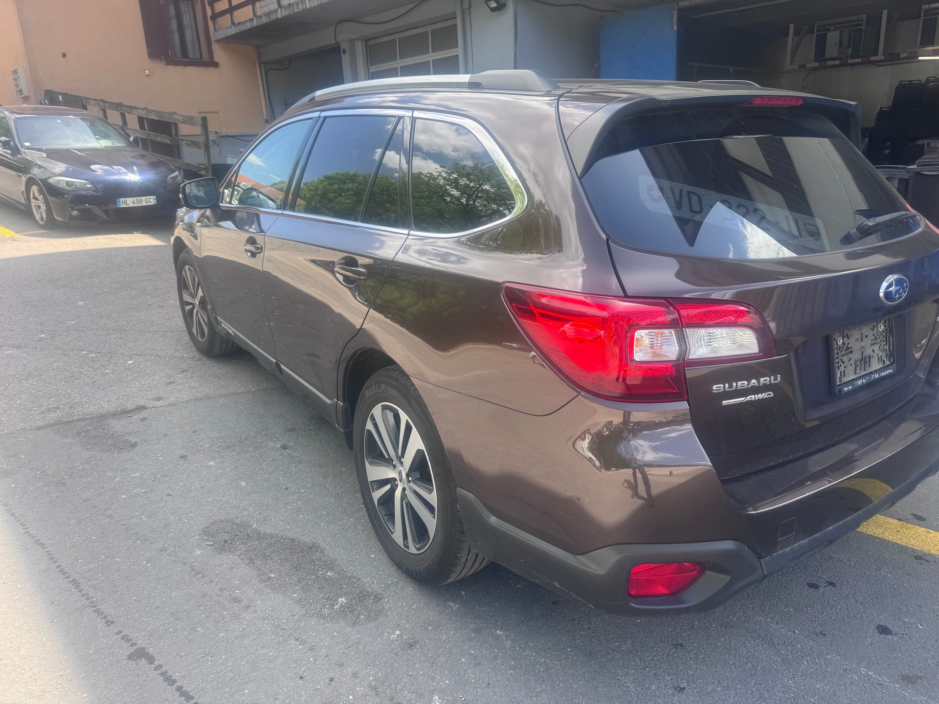 SUBARU Outback 2.5i Luxury AWD Lineartronic-image-5