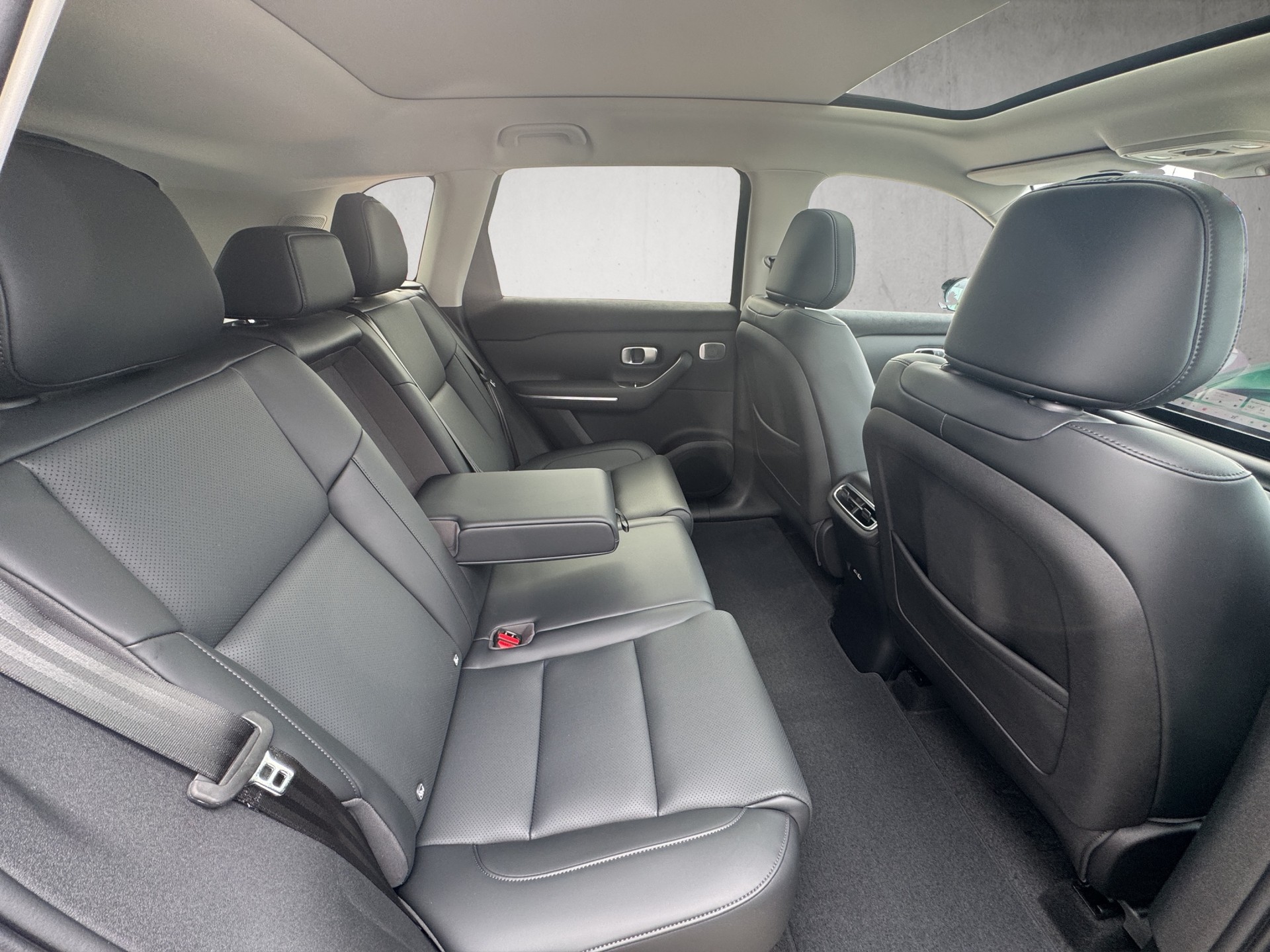 LEAPMOTOR C10 1.5 Hybrid EV-image-11