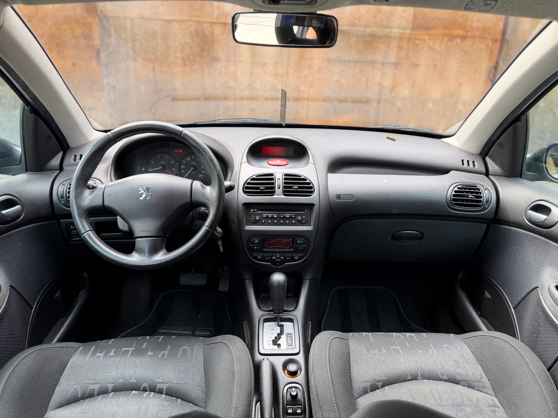 PEUGEOT 206 SW 1.6 16V XS-image-14