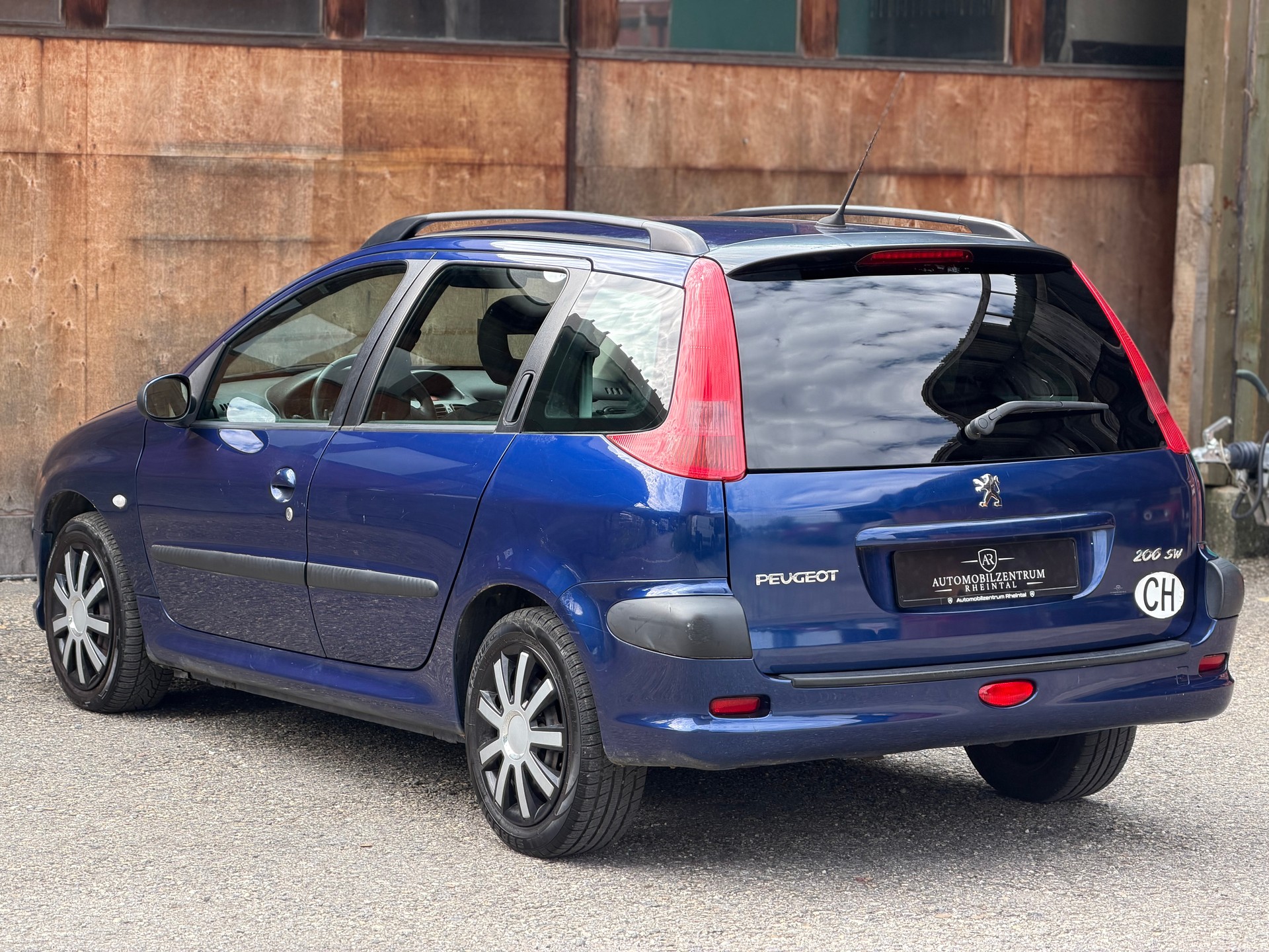PEUGEOT 206 SW 1.6 16V XS-image-8