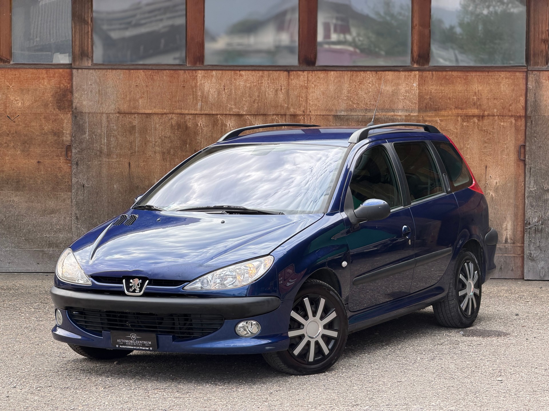 PEUGEOT 206 SW 1.6 16V XS-image-0
