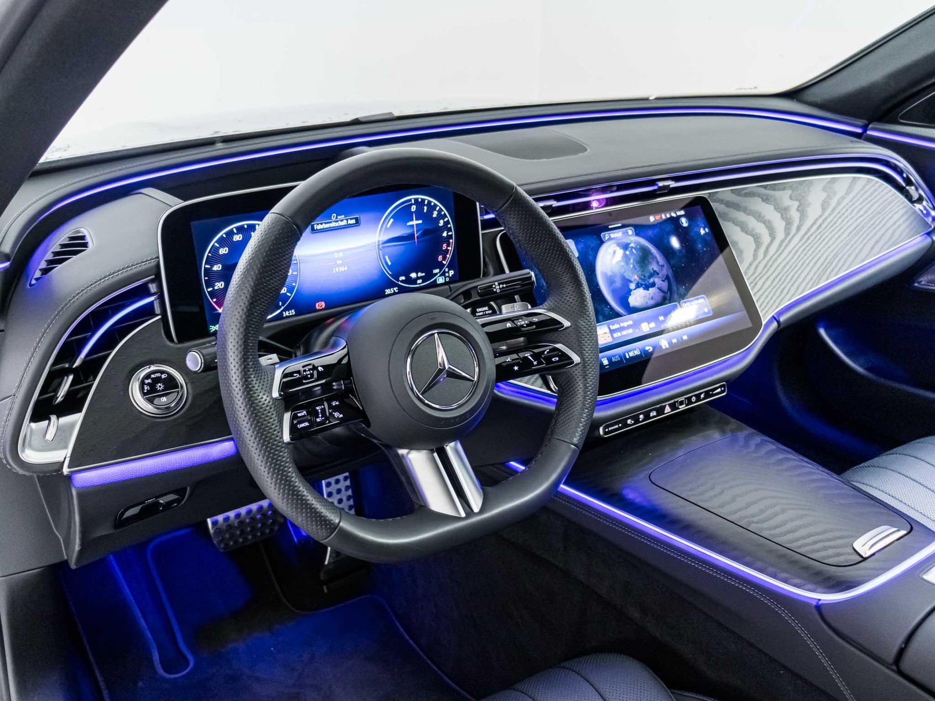 MERCEDES-BENZ E 300 de 4MATIC T-Modell-image-9