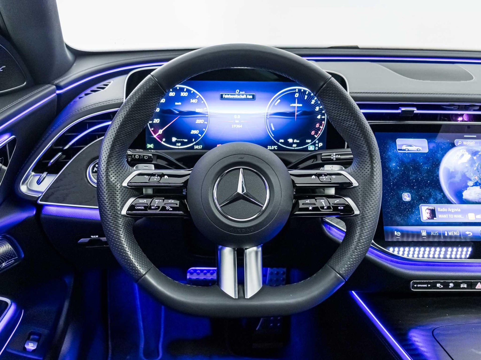 MERCEDES-BENZ E 300 de 4MATIC T-Modell-image-10
