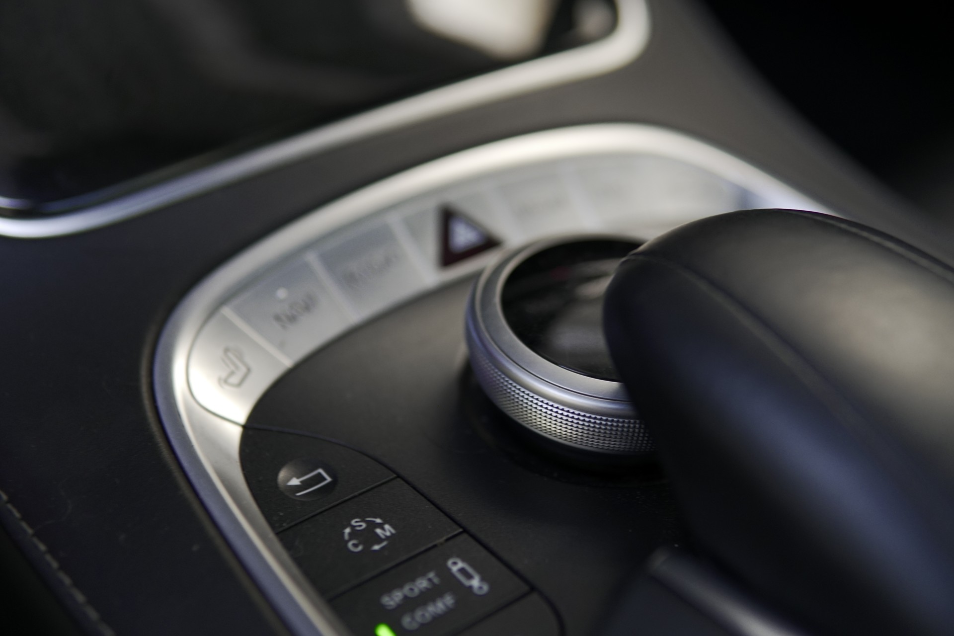 MERCEDES-BENZ S 63 AMG L 4Matic Speedshift MCT-image-16