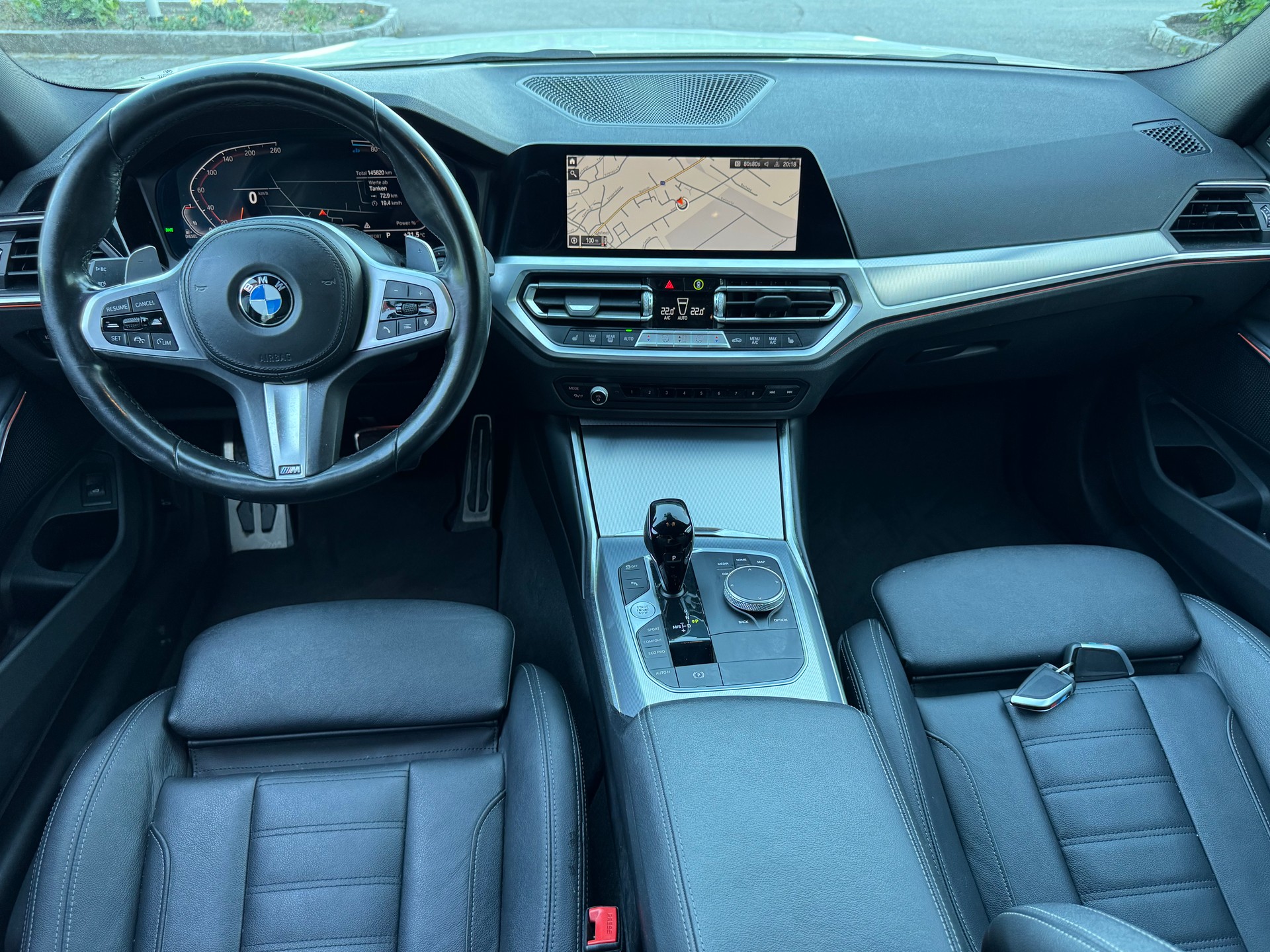 BMW 320d xDrive 48V Touring M Sport Steptronic-image-14