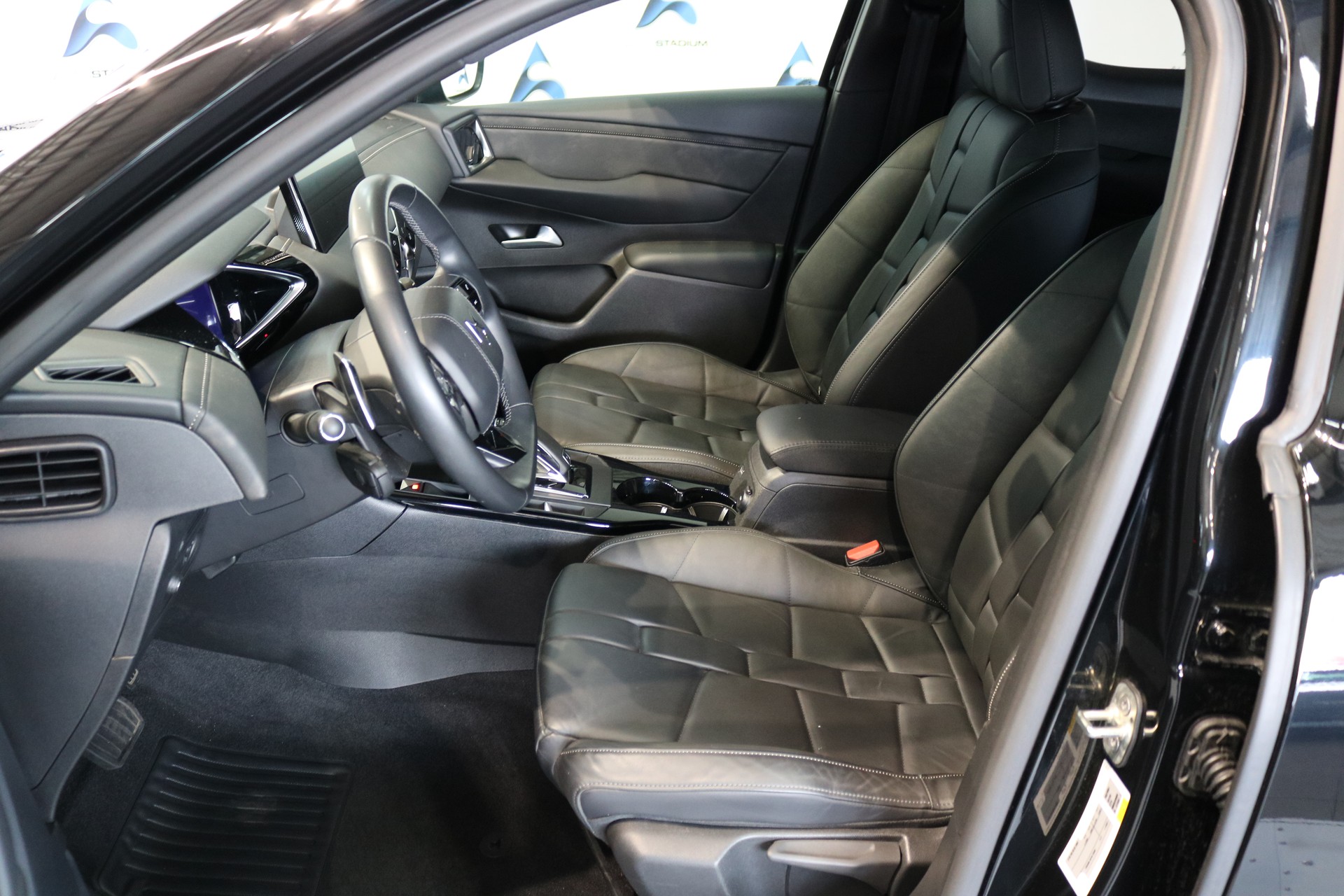DS AUTOMOBILES DS 3 Crossback 1.2 PureTech SO Chic EAT8-image-1