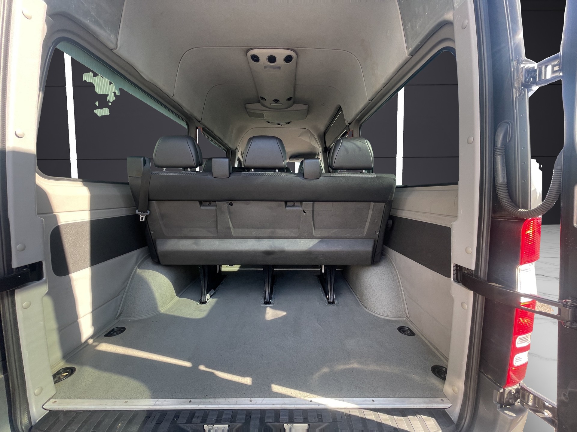 MERCEDES-BENZ Sprinter 315 CDI Standard 12 Plätzer-image-19