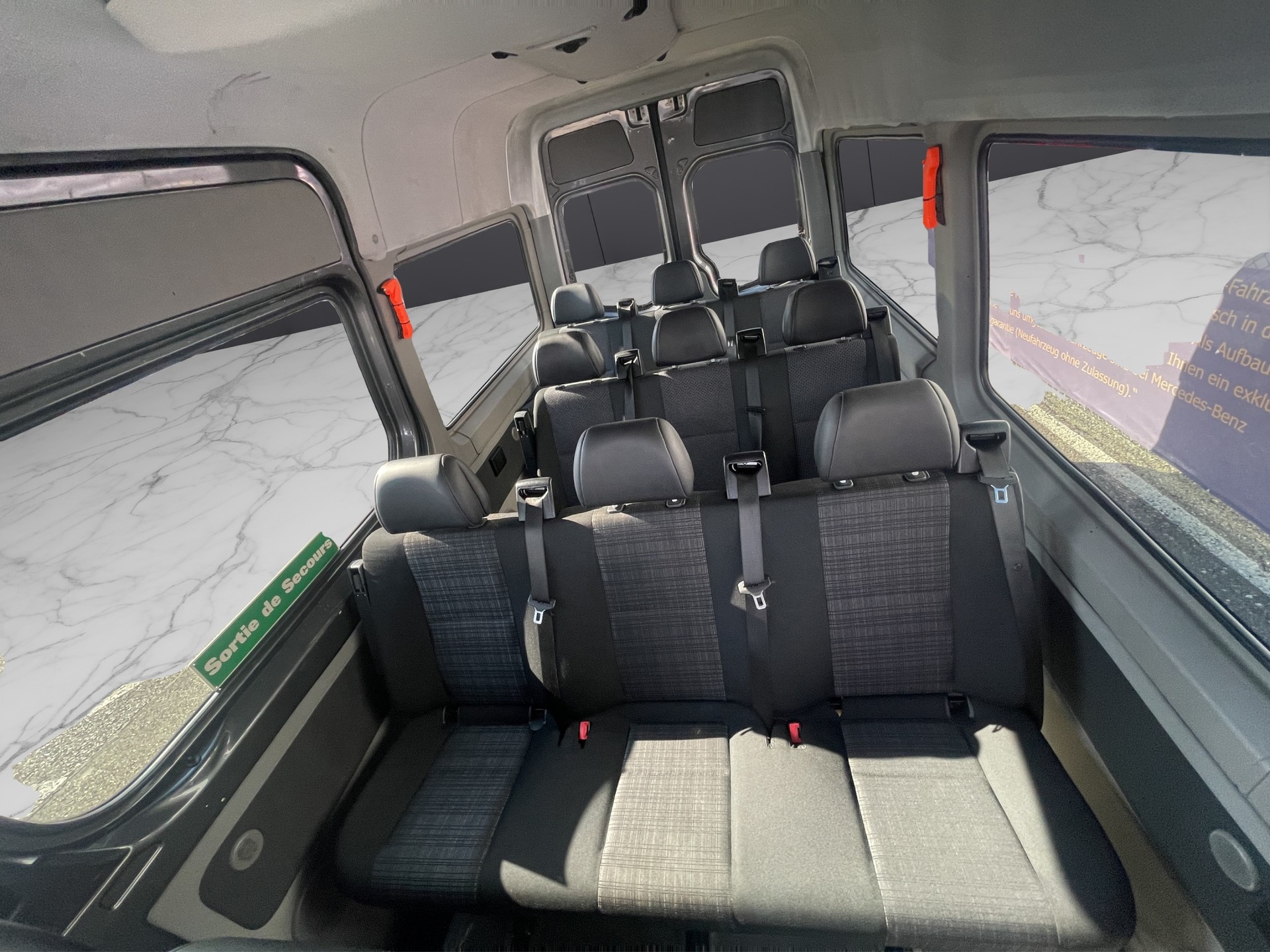 MERCEDES-BENZ Sprinter 315 CDI Standard 12 Plätzer-image-21