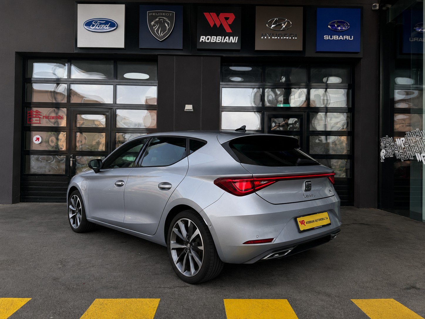 SEAT Leon 1.4 eHybrid pHEV DSG FR-image-2