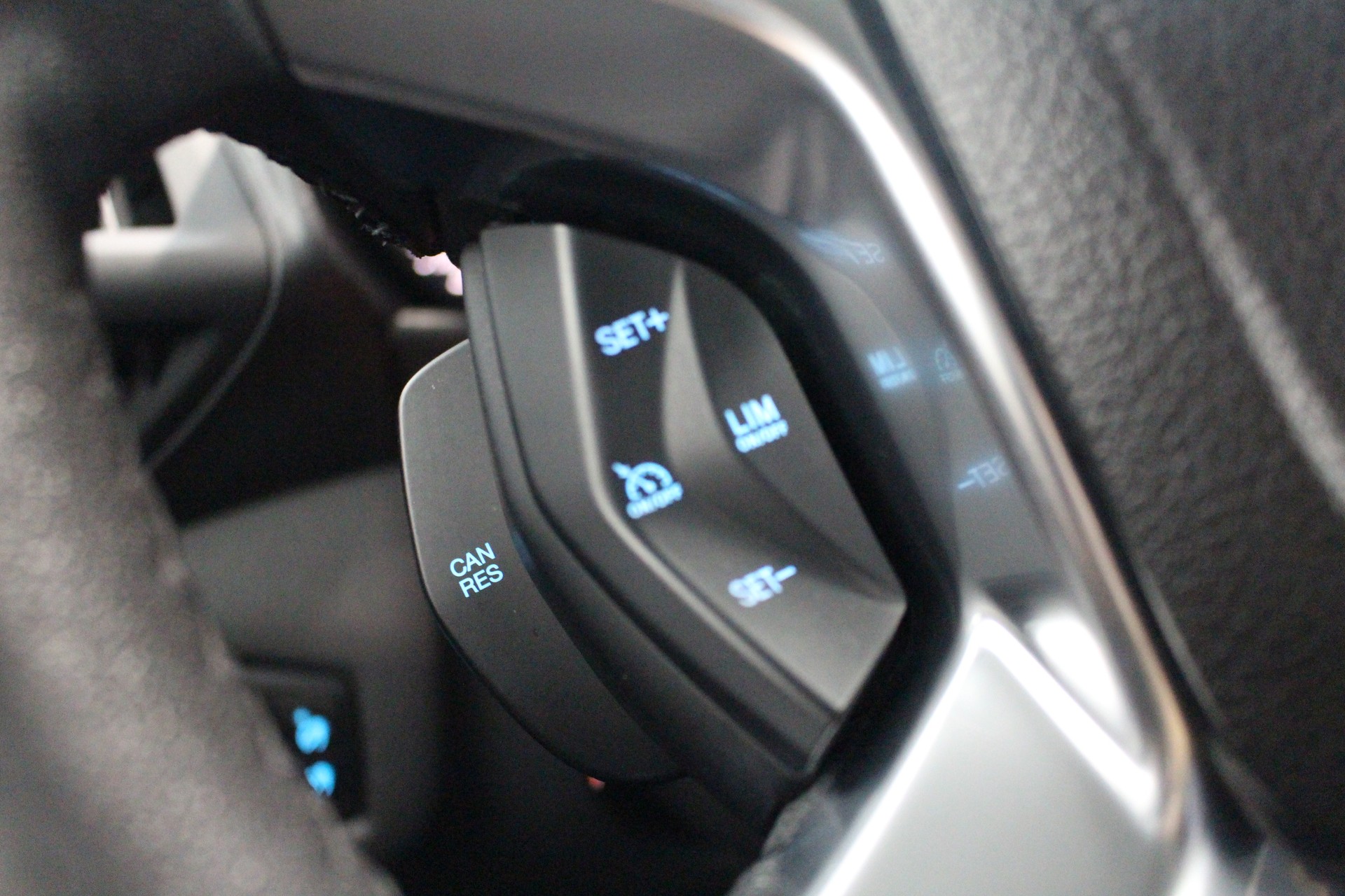 FORD Tourneo Grand Connect 1.6 EcoB 150 Trend-image-14