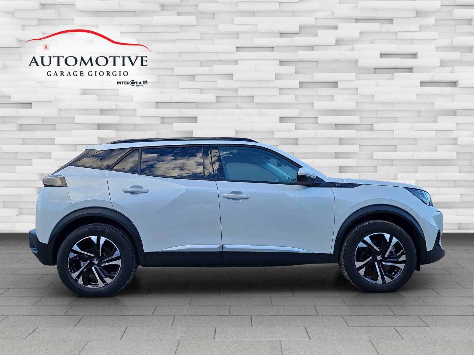PEUGEOT 2008 e Allure-image-5