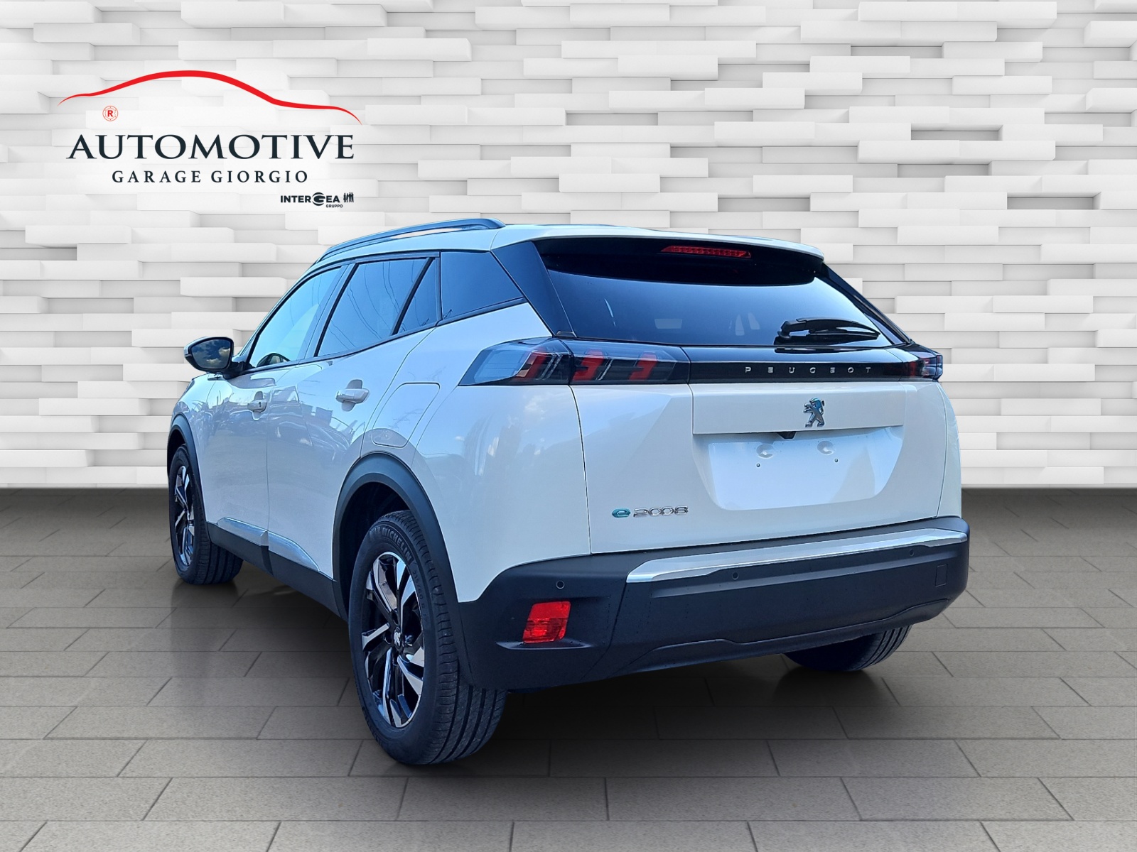 PEUGEOT 2008 e Allure-image-6
