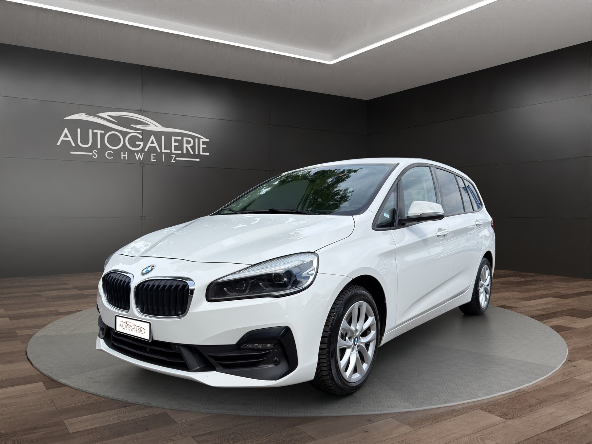BMW 220d xDrive Gran Tourer | CH Fzg. | Driving Assistant Plus | Kamera | LED Scheinw. | HeadUp | Sportsitze |-image-0