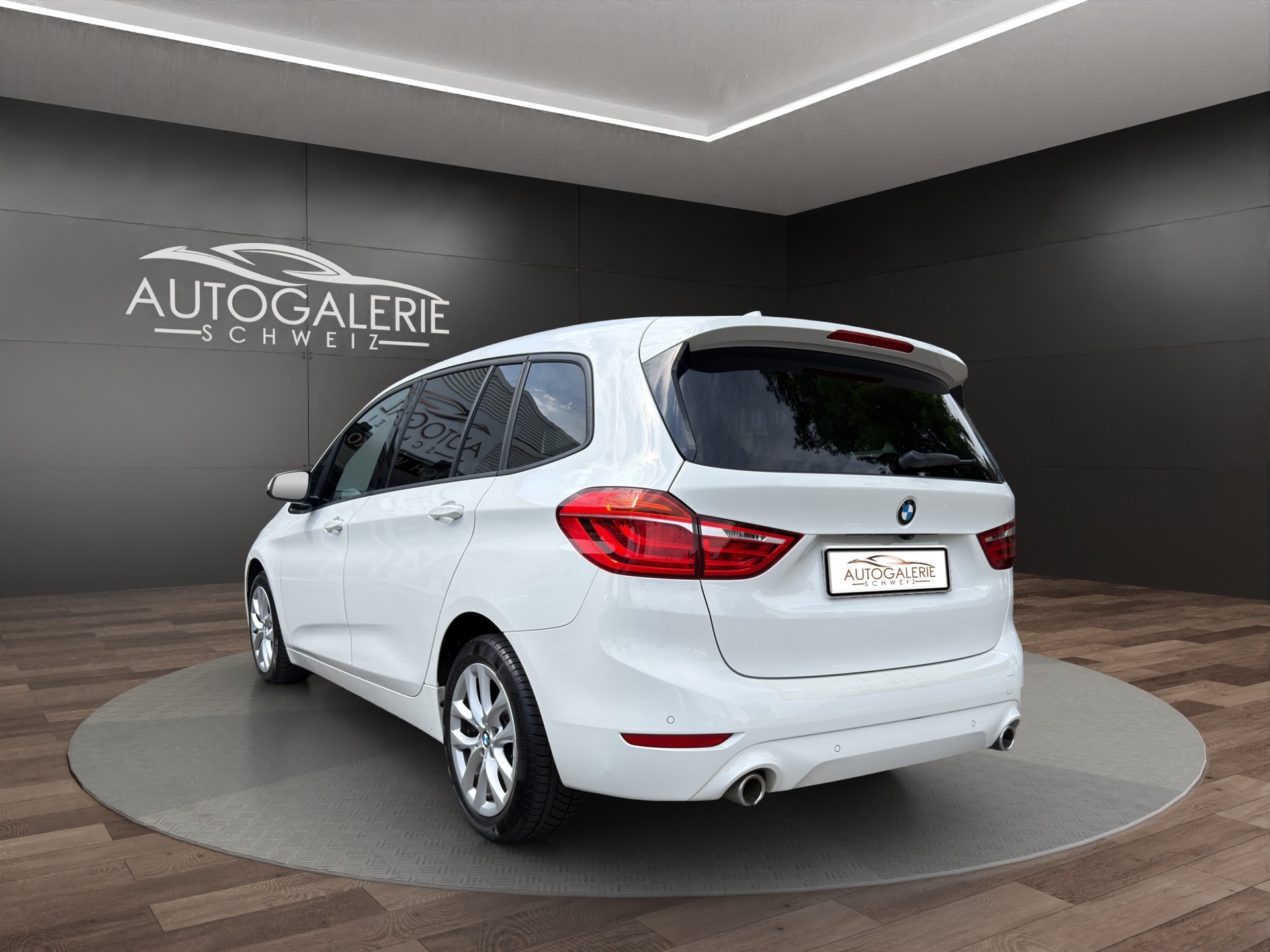 BMW 220d xDrive Gran Tourer | CH Fzg. | Driving Assistant Plus | Kamera | LED Scheinw. | HeadUp | Sportsitze |-image-3
