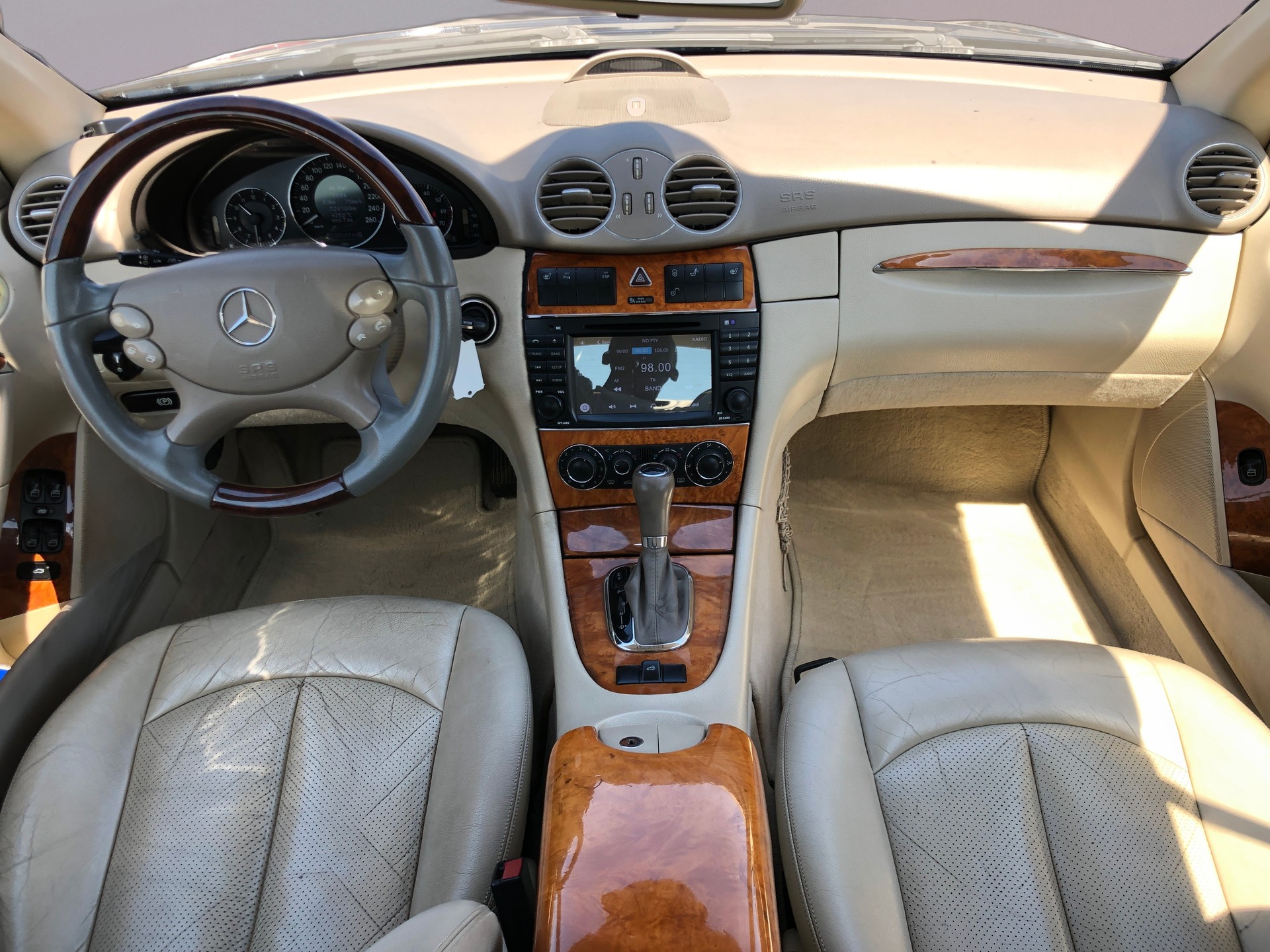 MERCEDES-BENZ CLK 200 Kompressor Elégance-image-9
