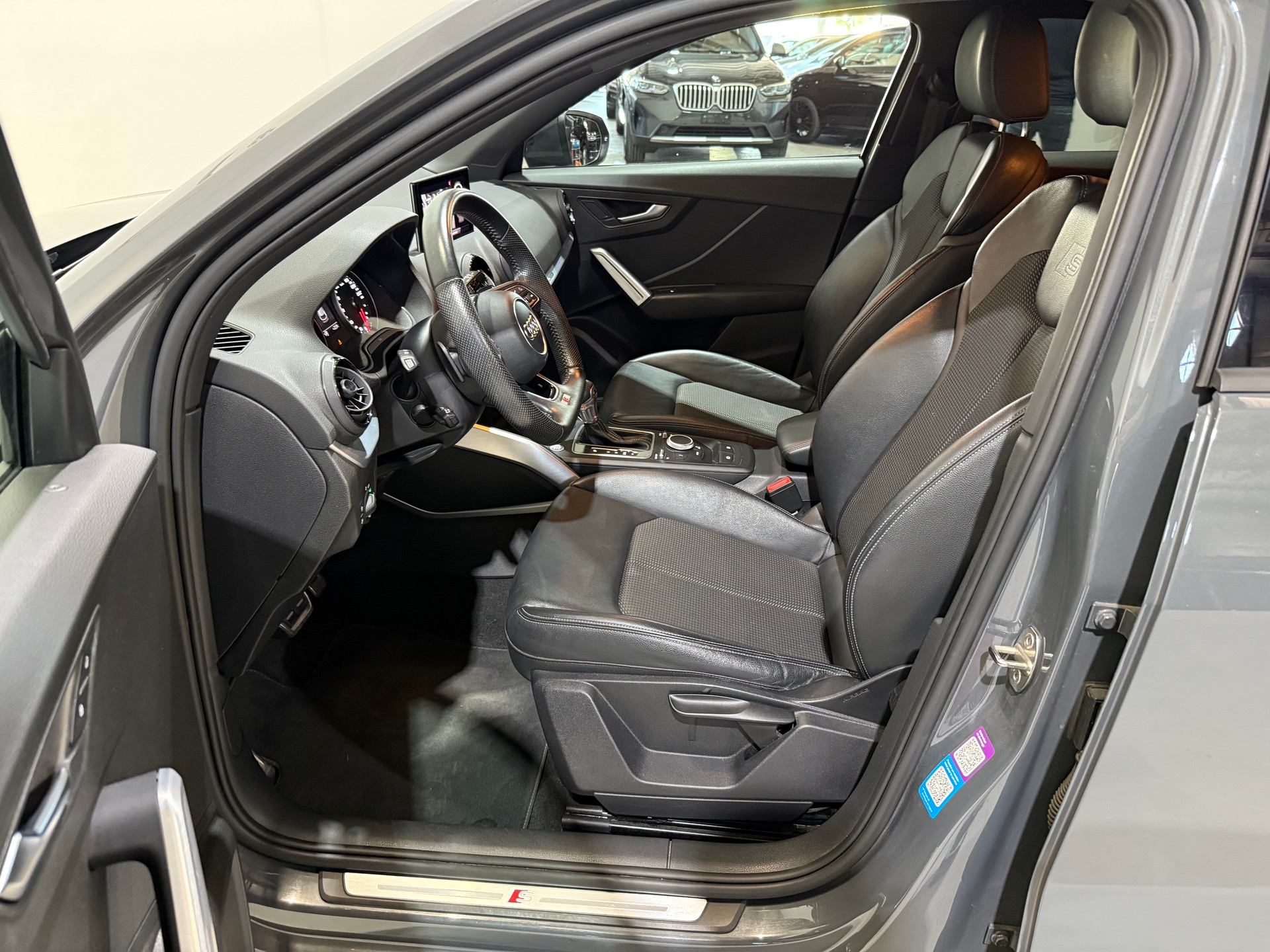 AUDI Q2 1.4 TFSI Sport S-tronic S Line-image-13