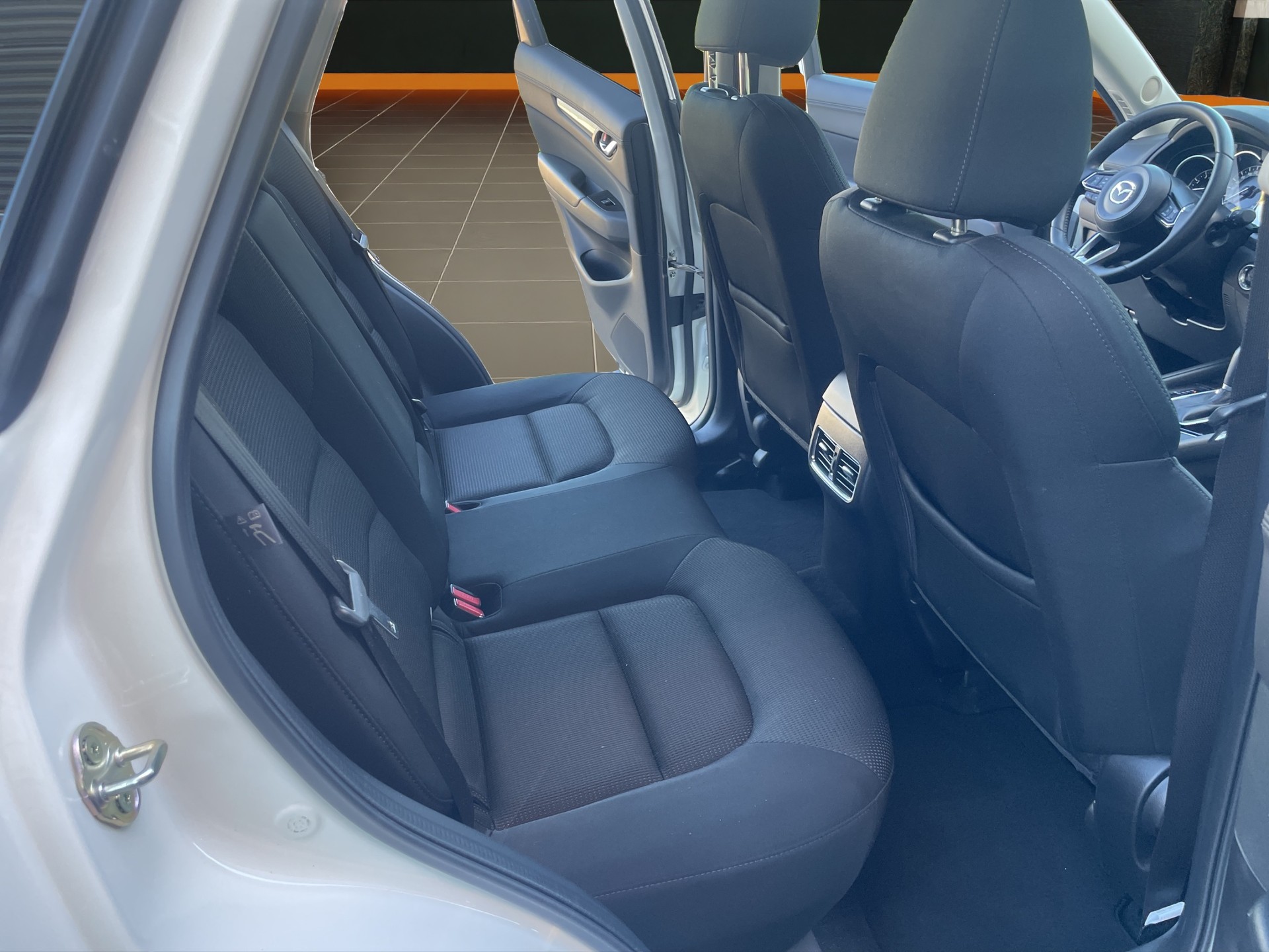 MAZDA CX-5 e-Skyactiv-G 165 Center-line FWD Automat-image-14