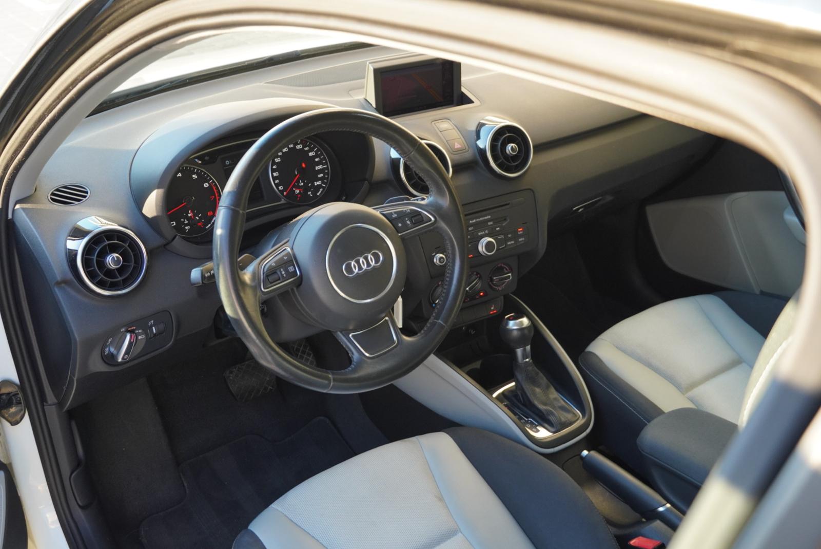 AUDI A1 1.4 TFSI Ambition S-tronic-image-14