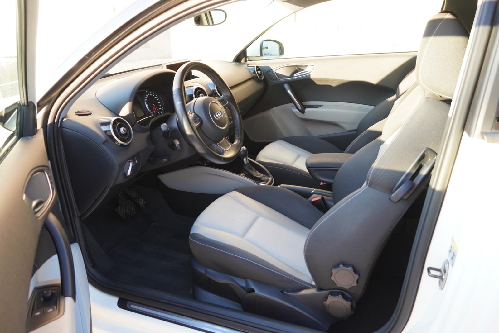 AUDI A1 1.4 TFSI Ambition S-tronic-image-12