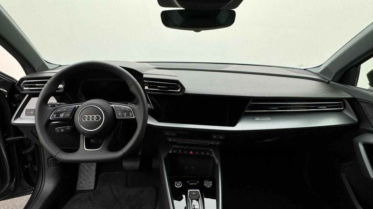 AUDI A3 Sportback TFSI 110 kW S line S tronic-image-5