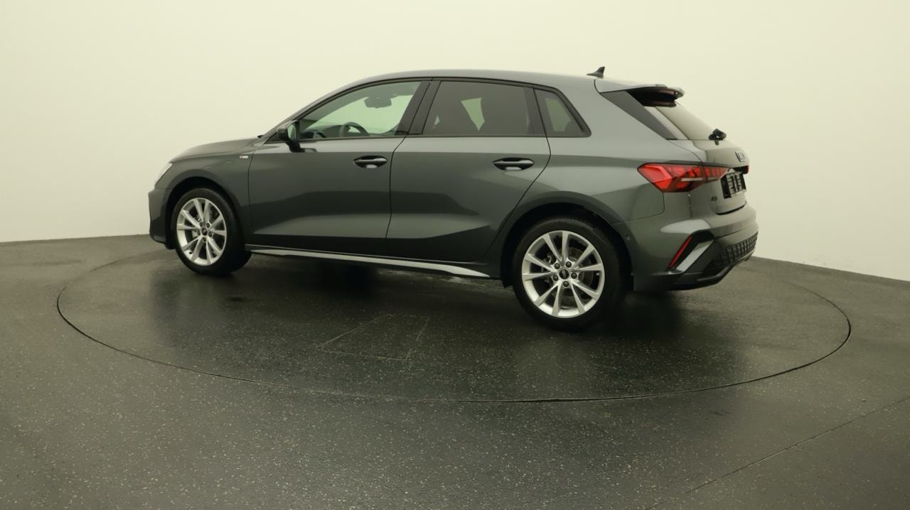 AUDI A3 Sportback TFSI 110 kW S line S tronic-image-2