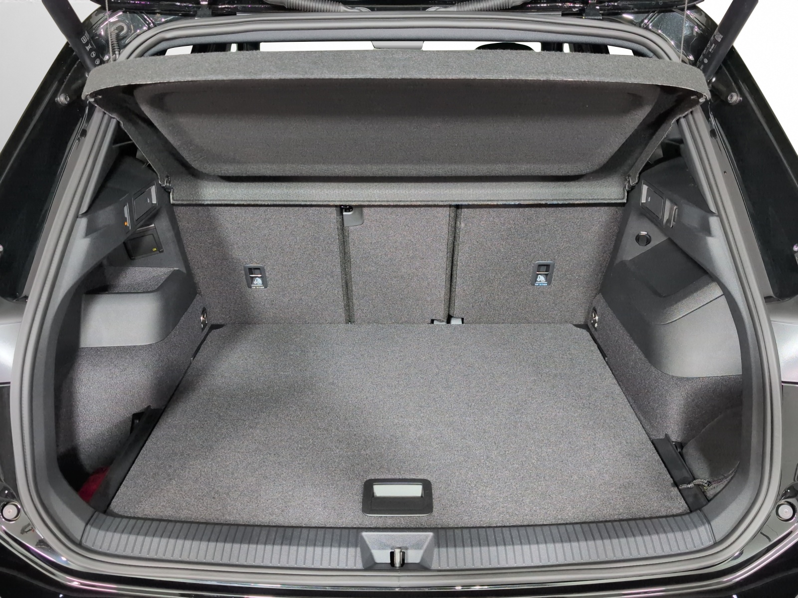 VW Tiguan 2.0 TSI DSG R-Line Plus 4Motion-image-15