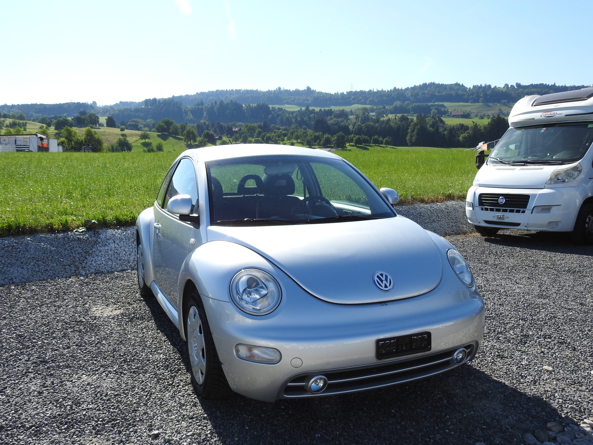 VW NEW Beetle 2.0-image-7
