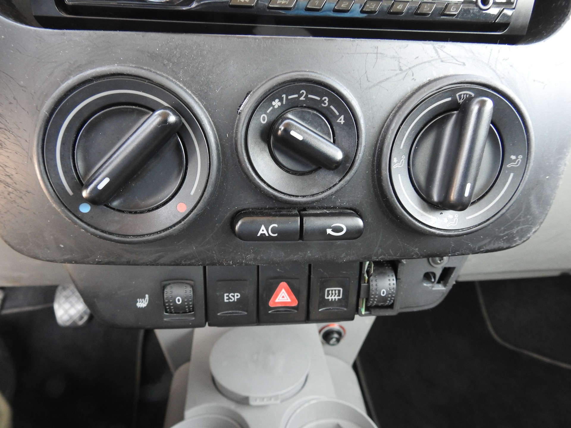 VW NEW Beetle 2.0-image-20