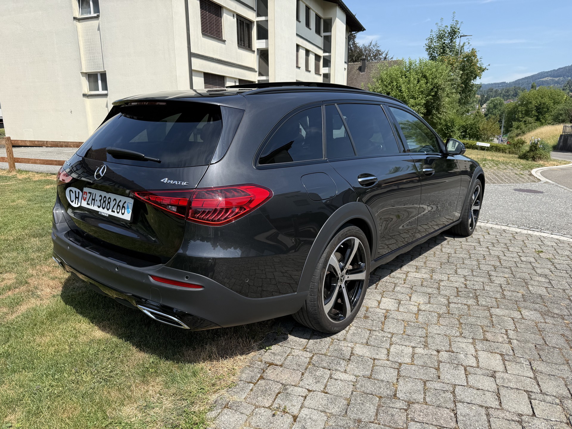 MERCEDES-BENZ C 220 d 4matic ALL-Terrain Avantgarde-image-5