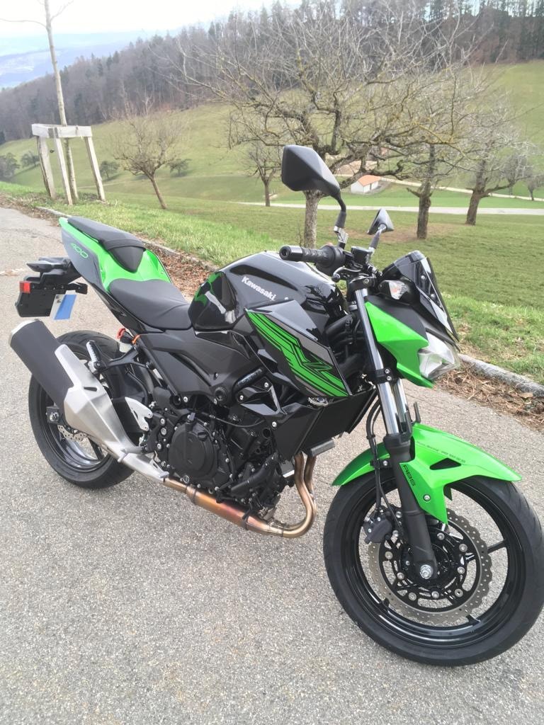 KAWASAKI Z 400 ABS-image-1