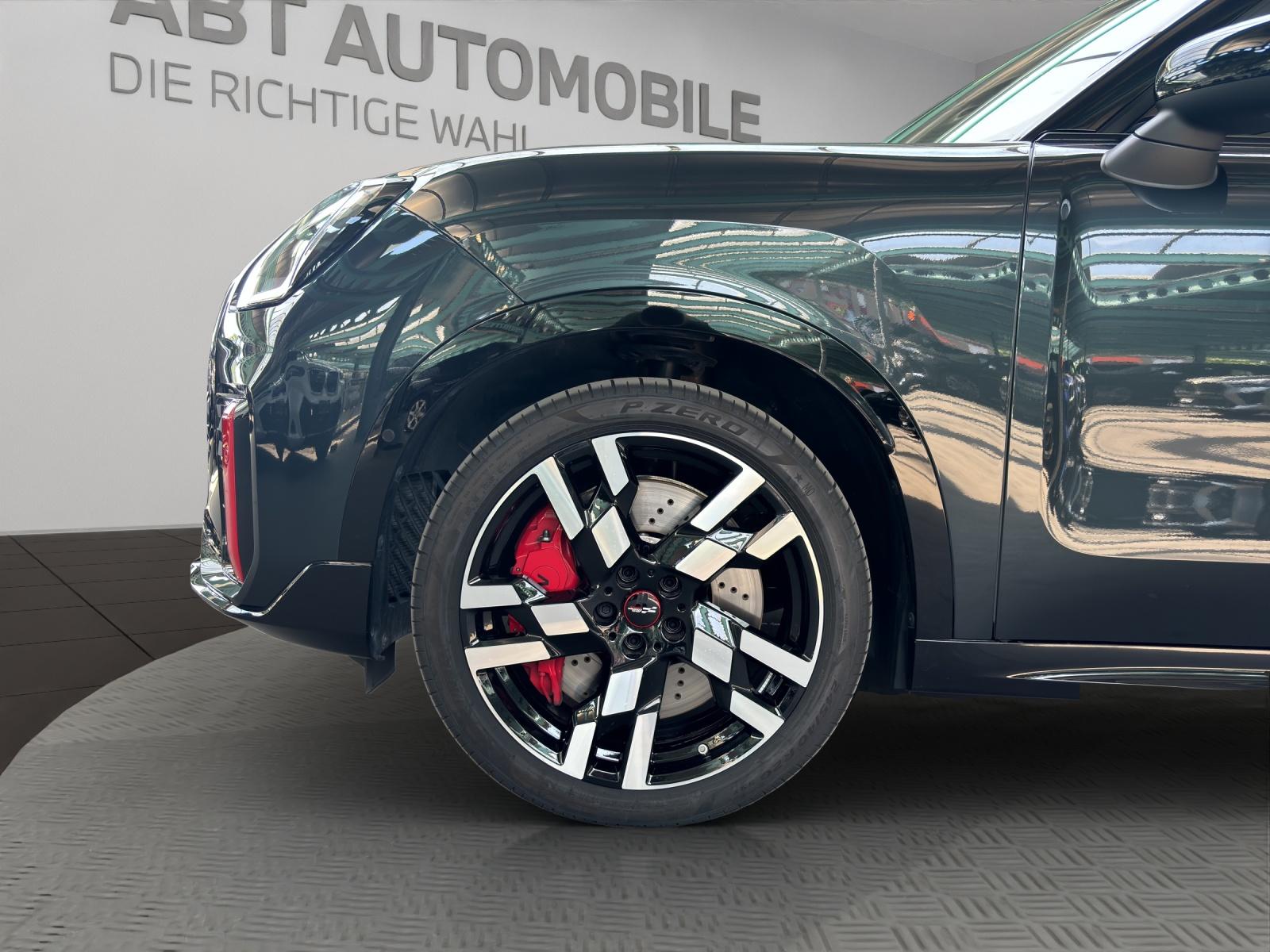 MINI Countryman U25 2.0i John Cooper Works ALL4-image-22