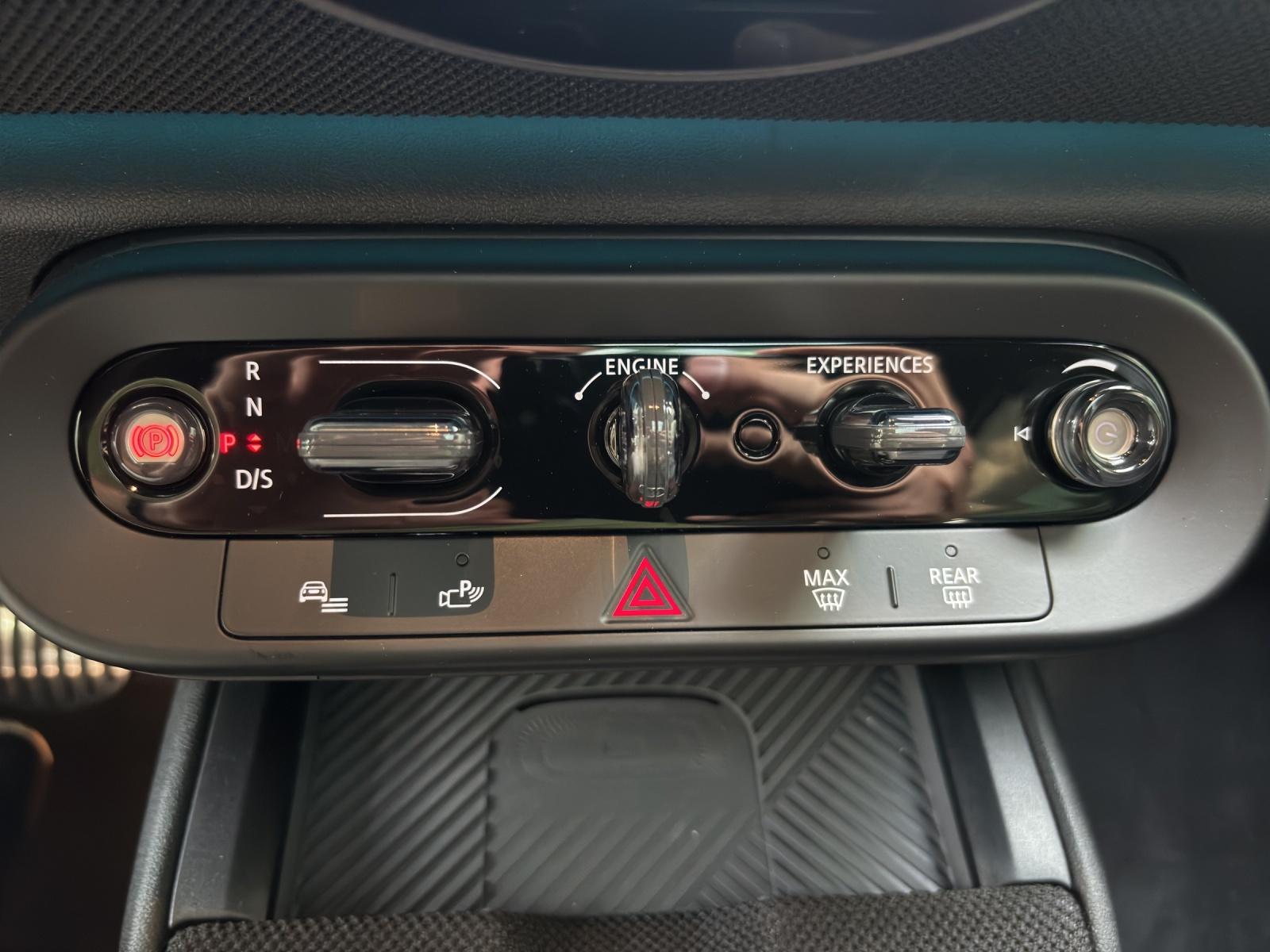 MINI Countryman U25 2.0i John Cooper Works ALL4-image-7