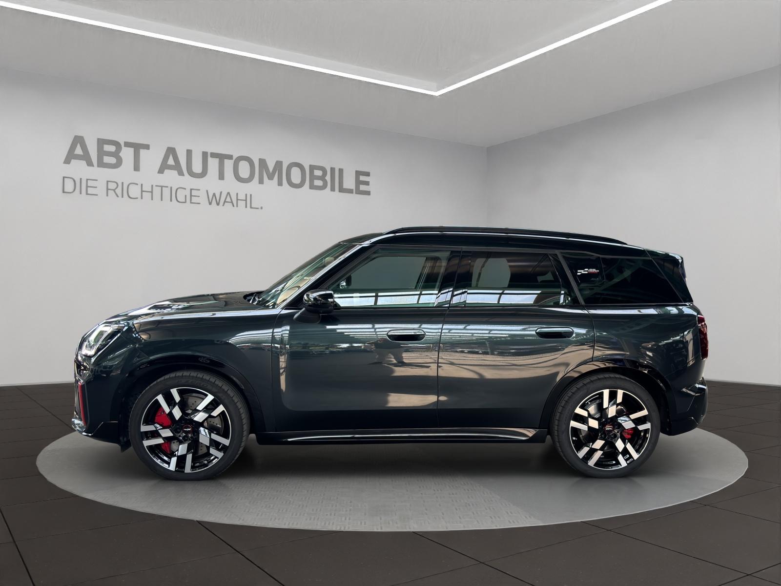 MINI Countryman U25 2.0i John Cooper Works ALL4-image-2