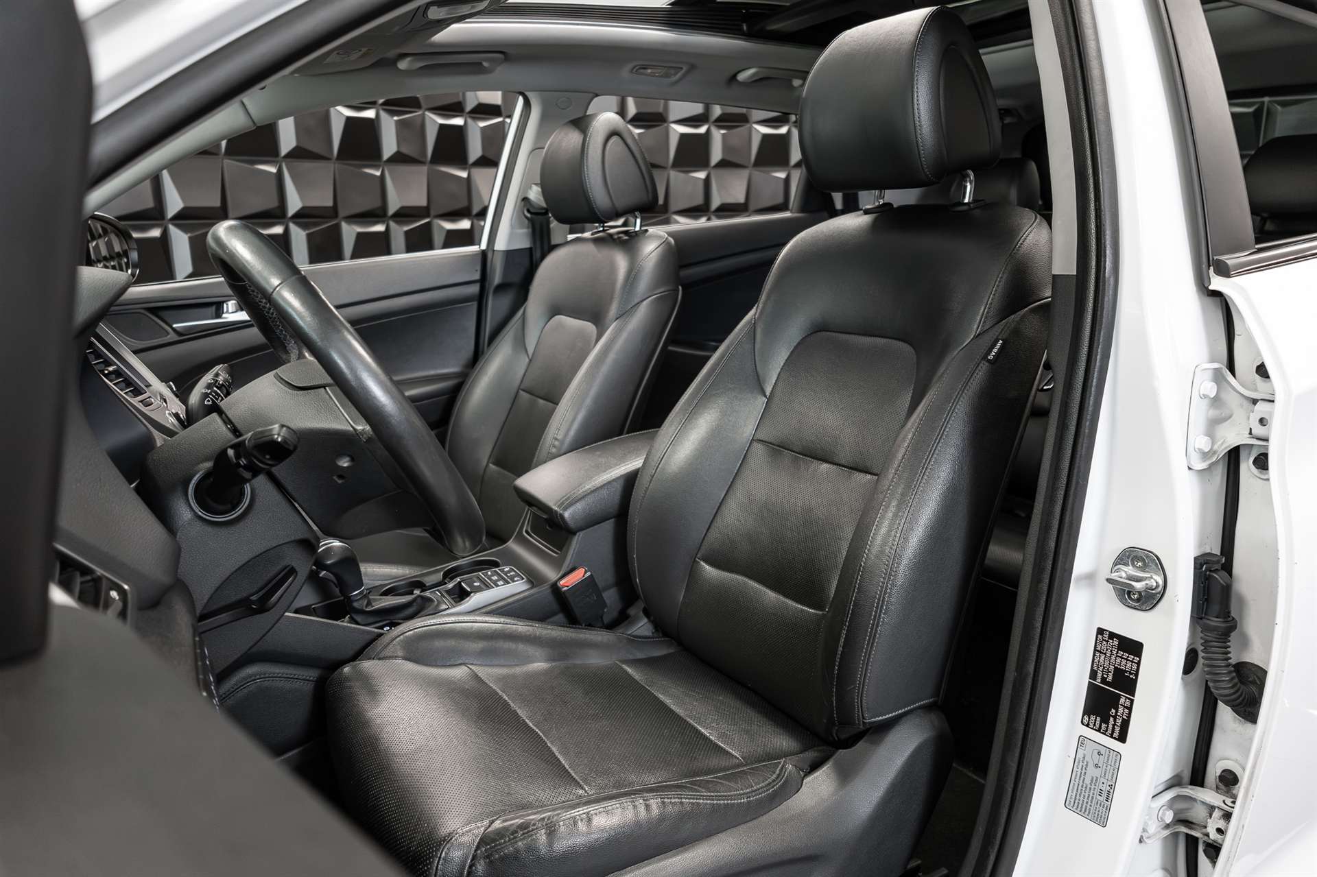 HYUNDAI Tucson 1.6 TGDI Vertex 4WD Automatic-image-13
