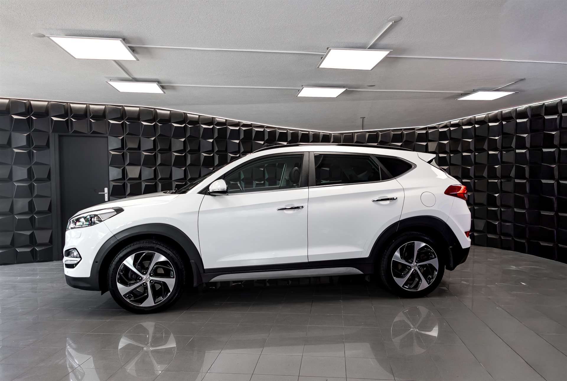 HYUNDAI Tucson 1.6 TGDI Vertex 4WD Automatic-image-1