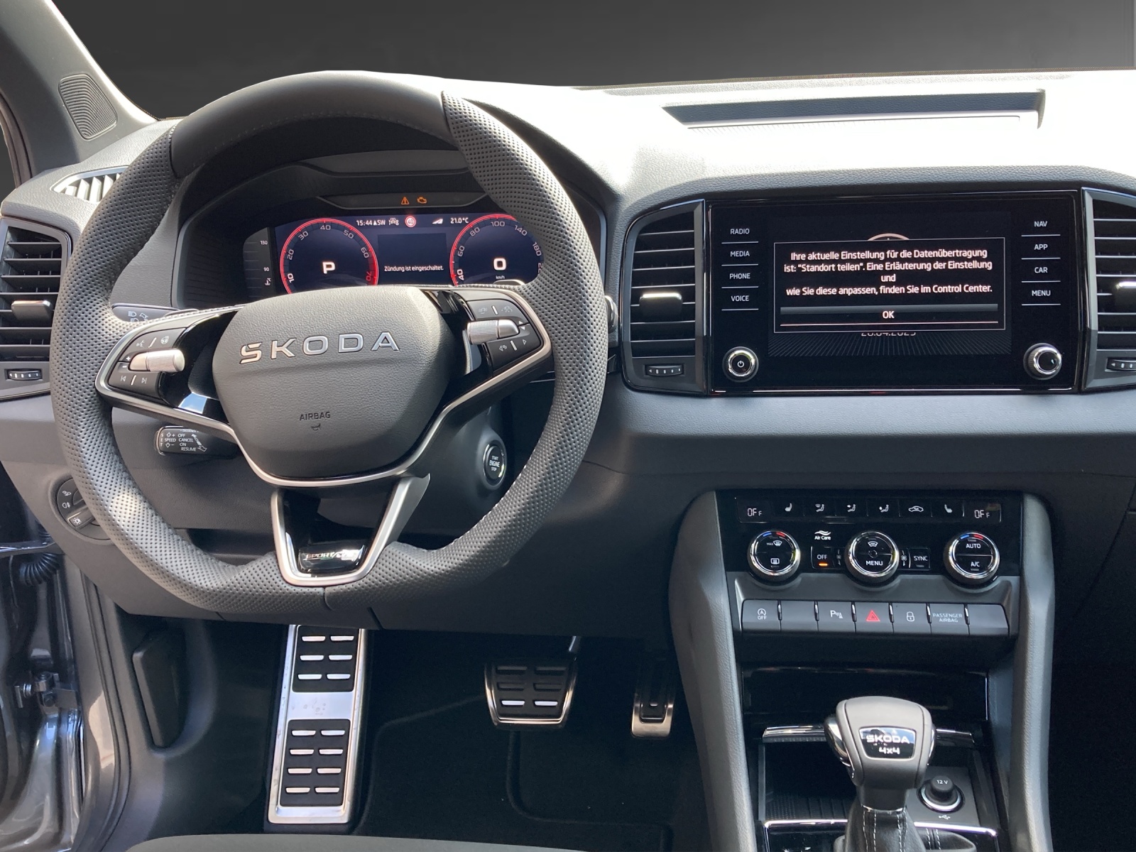 SKODA Karoq 2.0 TSI SportLine 4x4 DSG-image-7