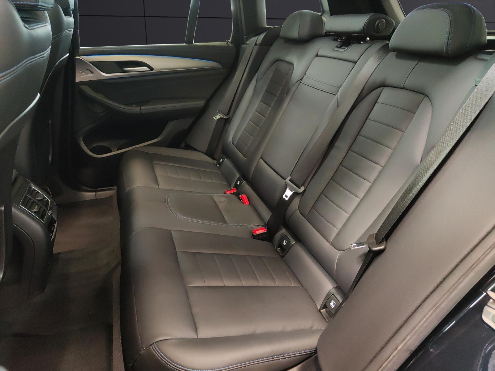 BMW iX3 E-Motor MFK 16.07.2026/ Attraktiven Leasingzinssatz ab 1,9 % bei Abschluss einer BMW Fahrzeugversicherung-image-17