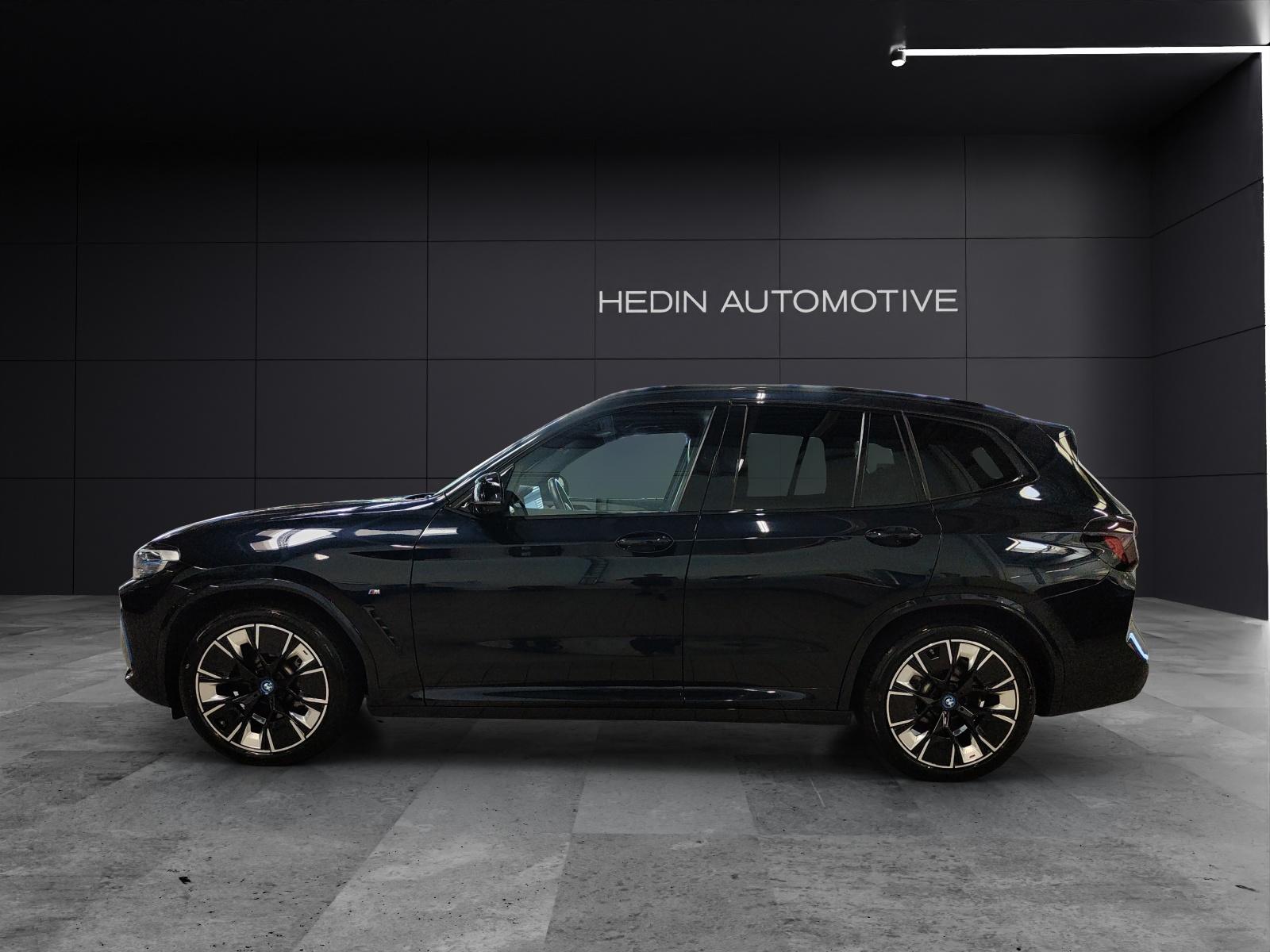 BMW iX3 E-Motor MFK 16.07.2026/ Attraktiven Leasingzinssatz ab 1,9 % bei Abschluss einer BMW Fahrzeugversicherung-showroom-element-1