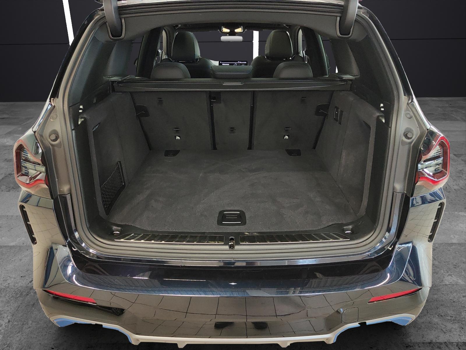 BMW iX3 E-Motor MFK 16.07.2026/ Attraktiven Leasingzinssatz ab 1,9 % bei Abschluss einer BMW Fahrzeugversicherung-image-16