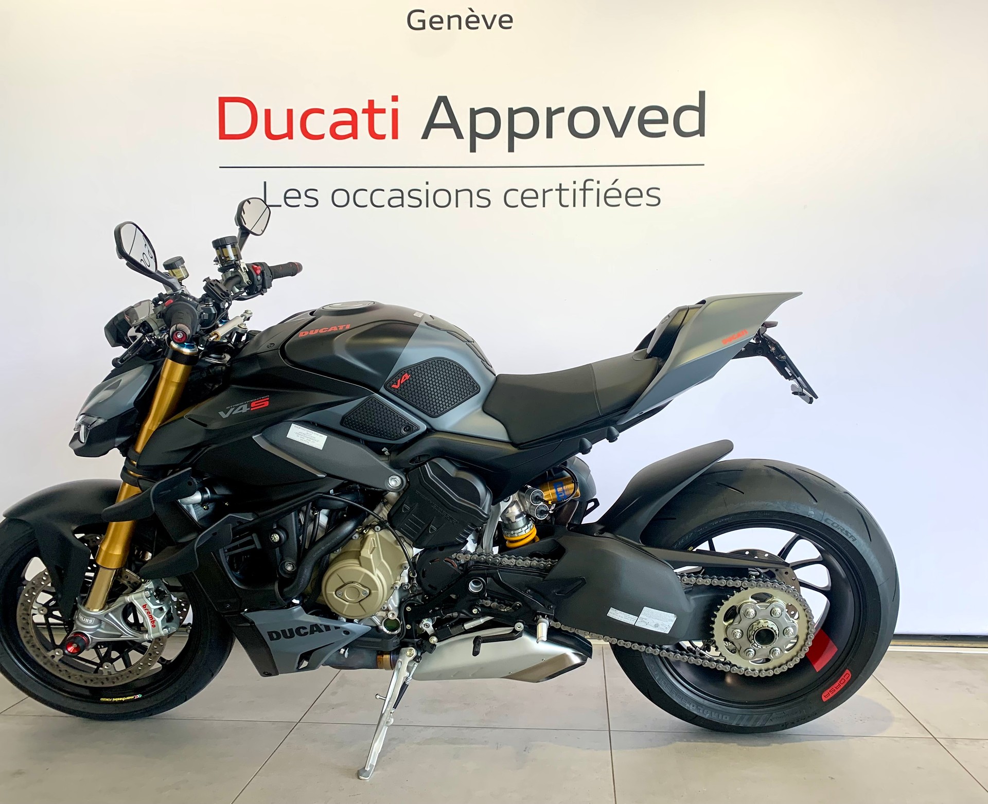 DUCATI Streetfighter V4 S-showroom-element-1