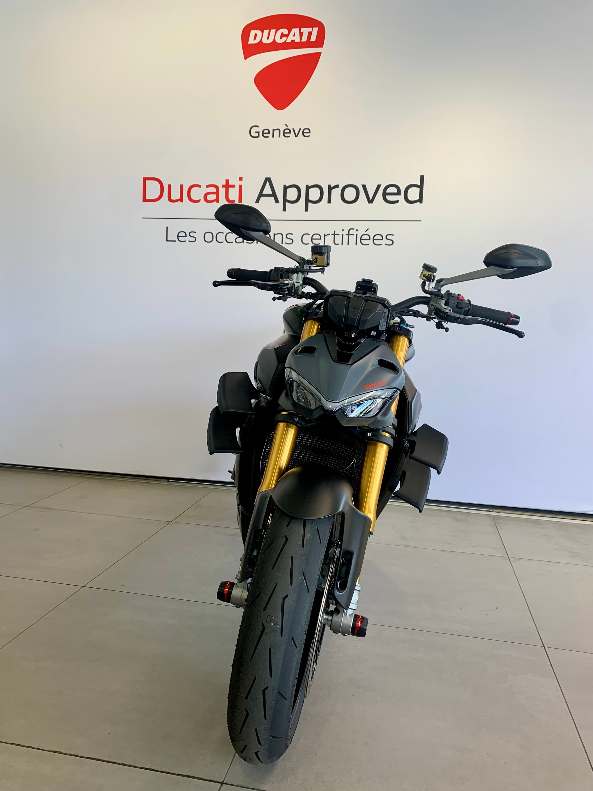 DUCATI Streetfighter V4 S-showroom-element-2