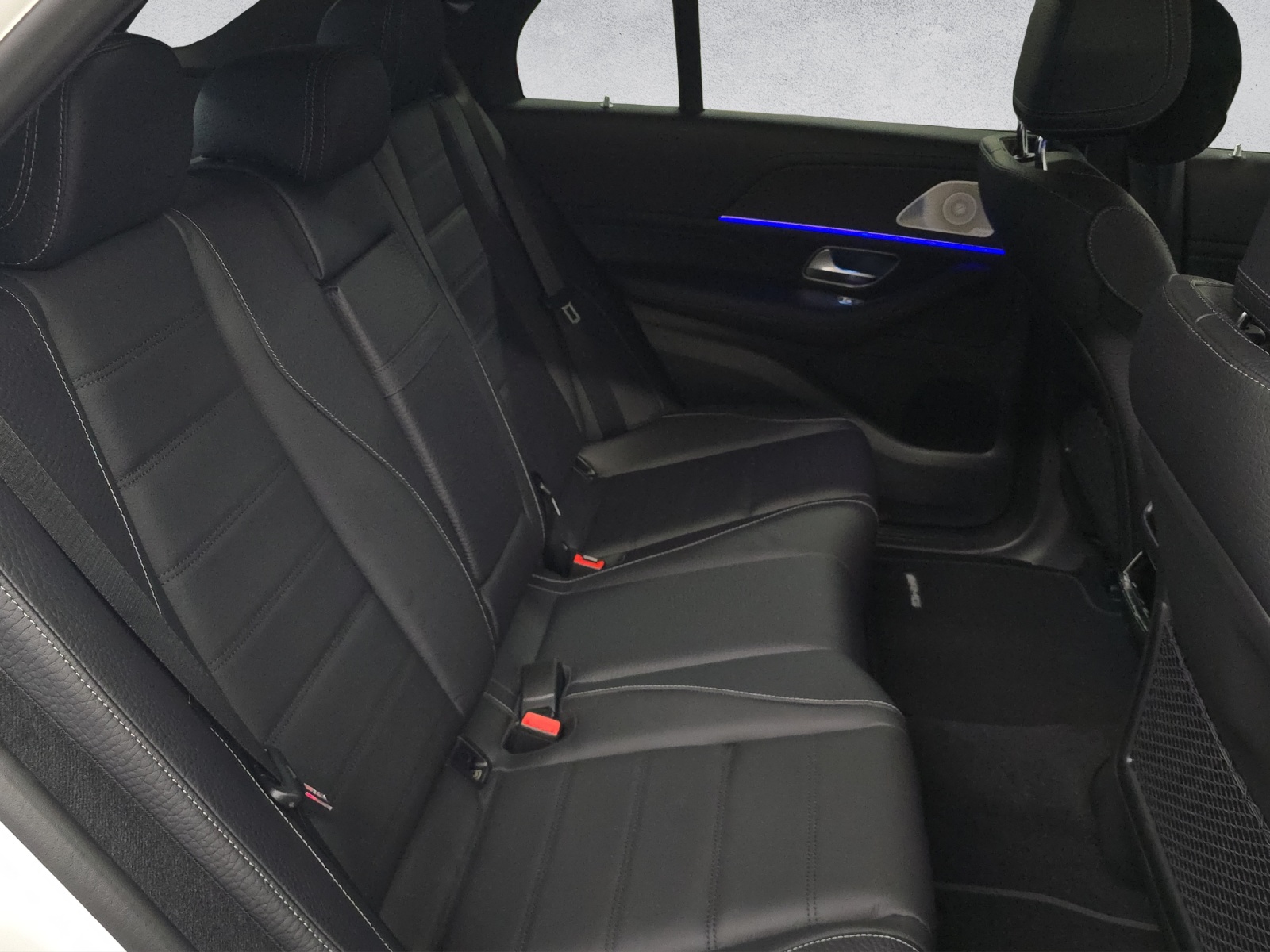 MERCEDES-BENZ GLE 350 de AMG Line 4Matic EQ Star-image-13
