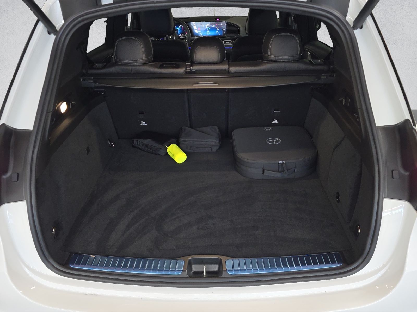 MERCEDES-BENZ GLE 350 de AMG Line 4Matic EQ Star-image-8