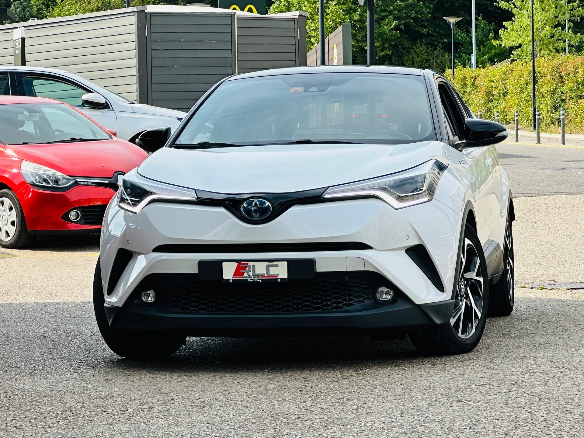 TOYOTA C-HR 1.8 HSD CVT Trend-image-2