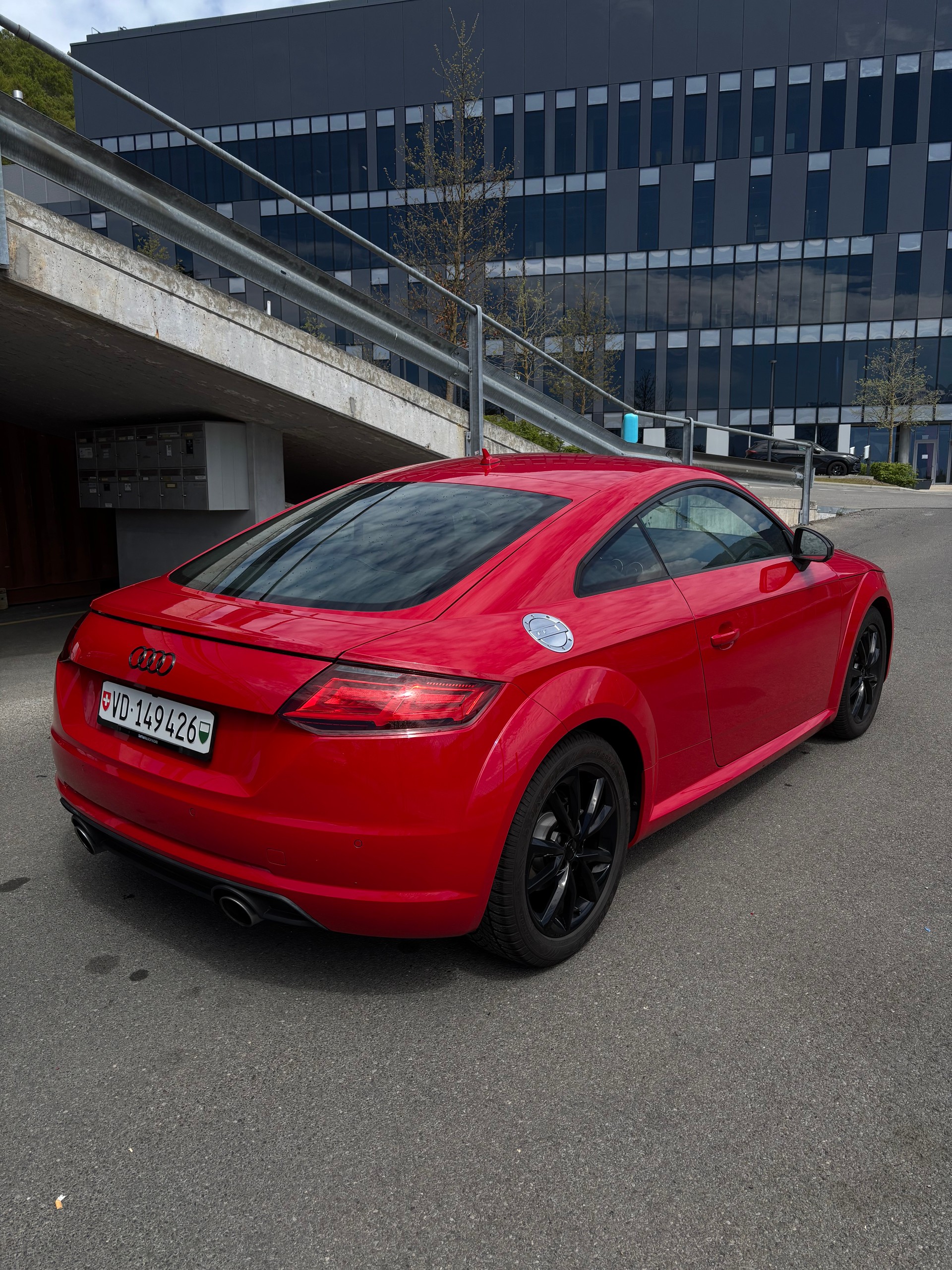 AUDI 1.8 TFSI S-Tronic-image-2