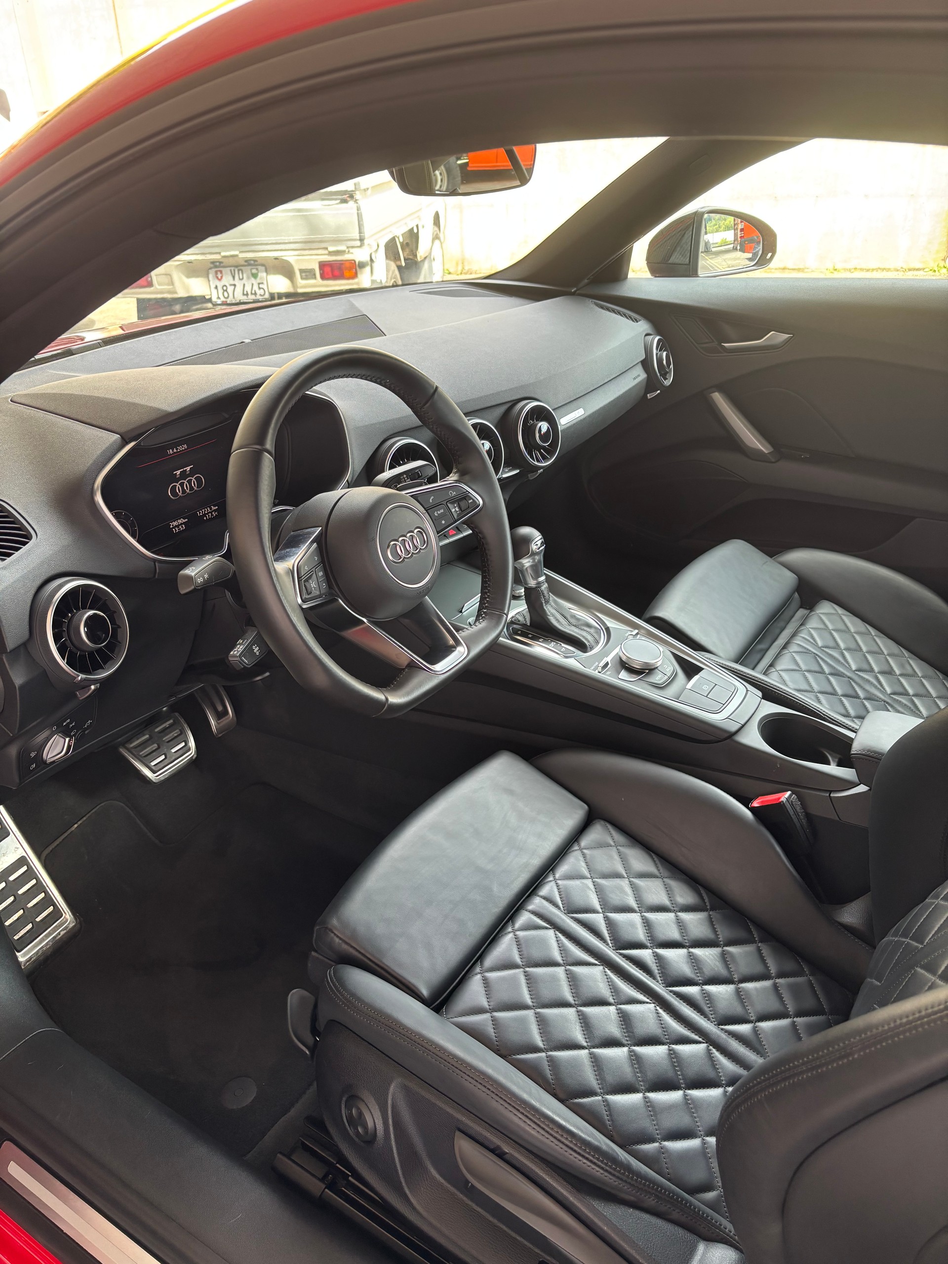 AUDI 1.8 TFSI S-Tronic-image-1