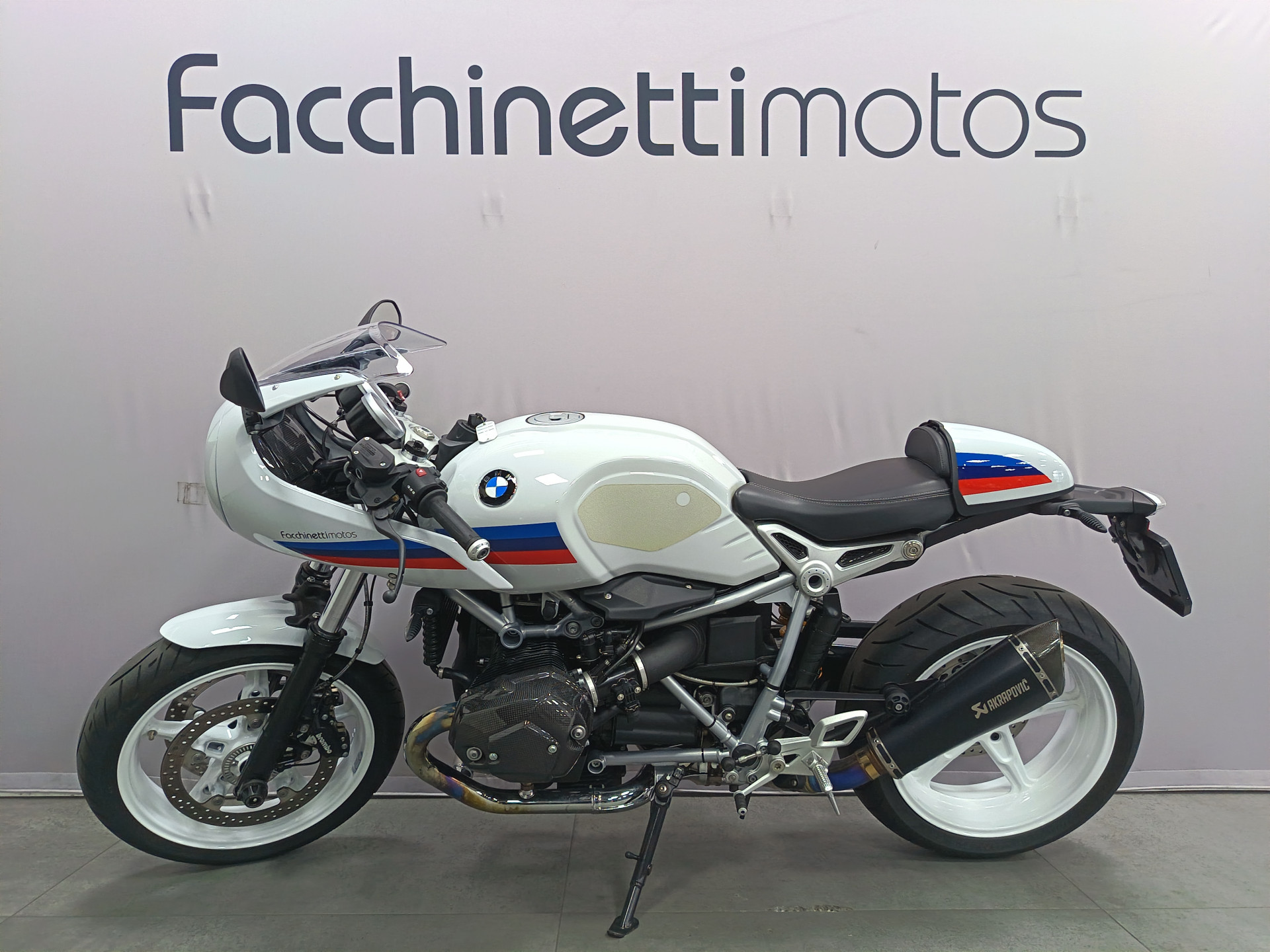 BMW R nineT Racer-showroom-element-3
