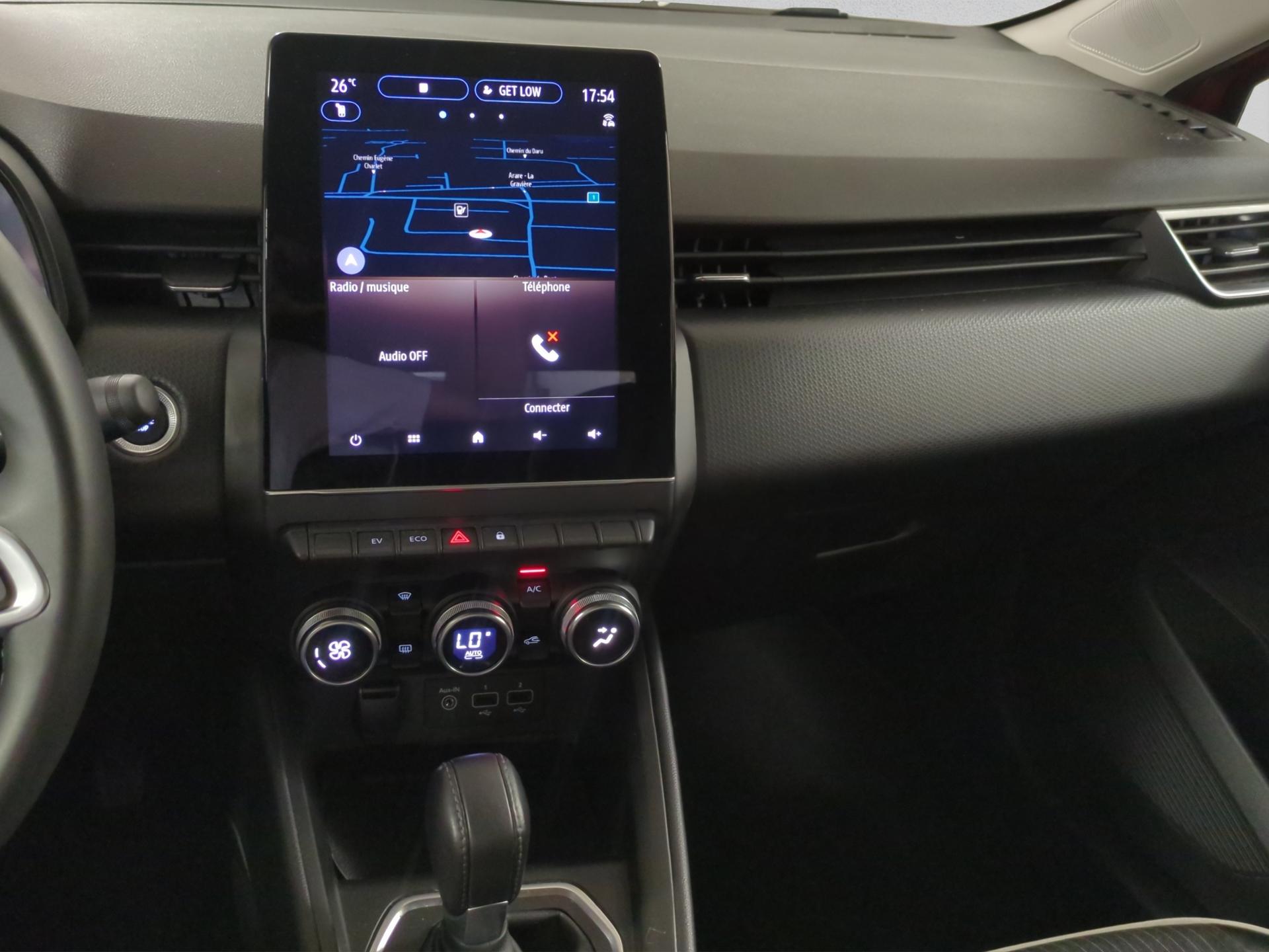 RENAULT Clio 1.6 E-Tech Intens-image-11